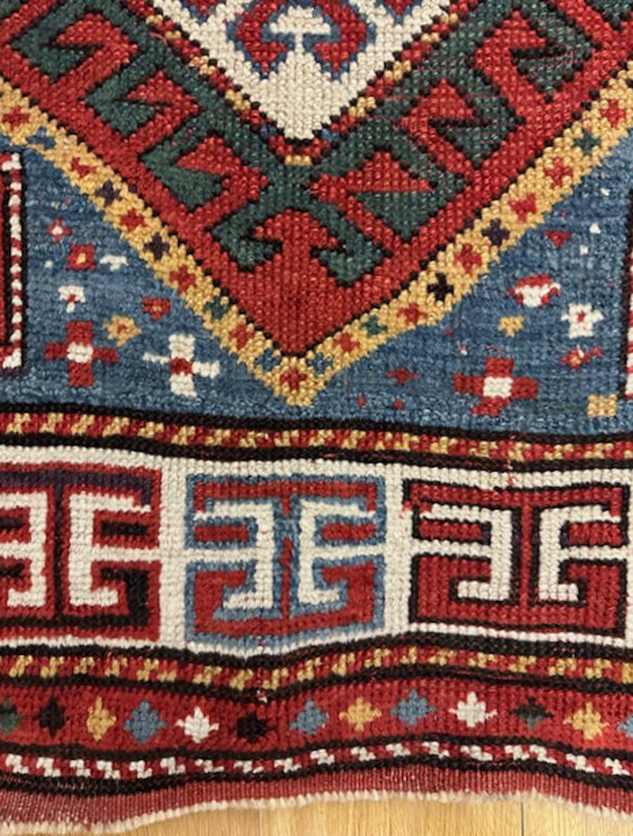 Kazak-Teppich aus Armenien, Südwest-Kaukasus

Alter: ca. 1875

Größe: 6′.1 