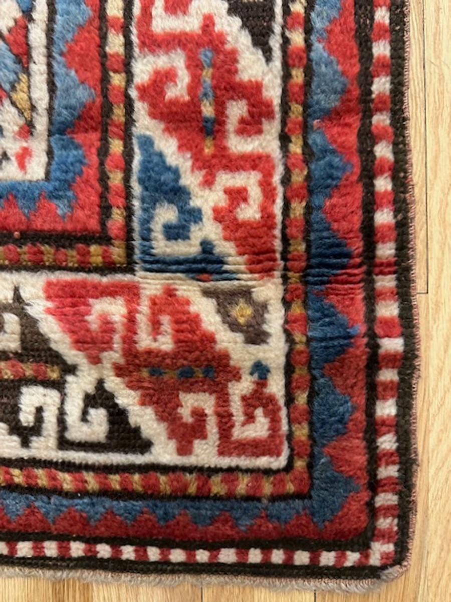 Caucasien Tapis kazak en vente