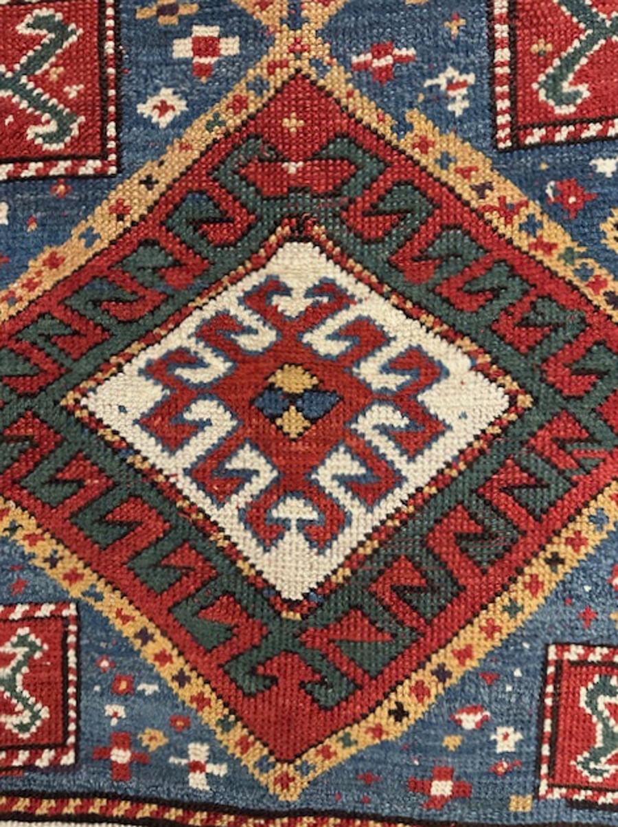 Kazak-Teppich im Zustand „Gut“ im Angebot in NEW YORK, NY