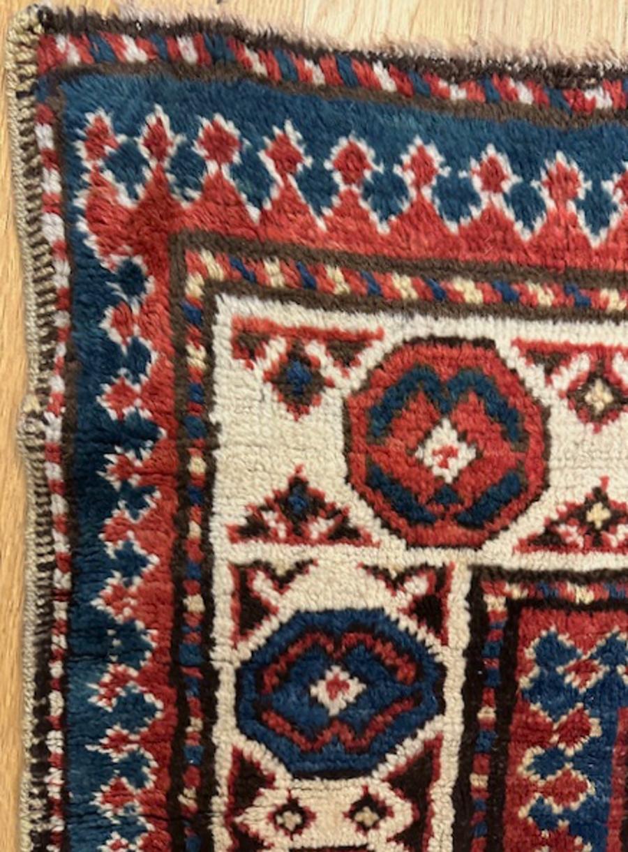 Tapis kazak en vente 3