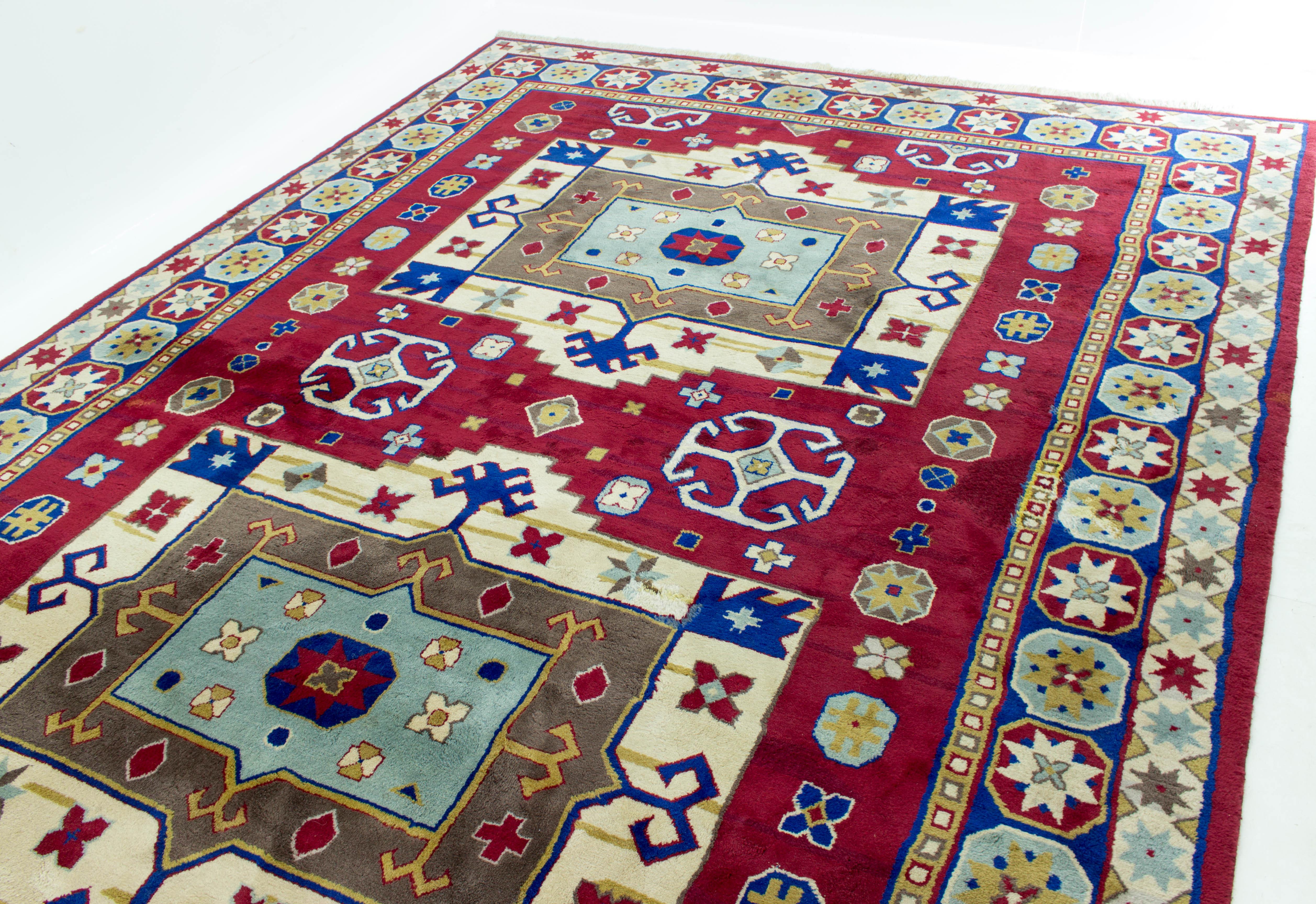 Kazak Rug, Hand Knotted, circa 1960s For Sale 3