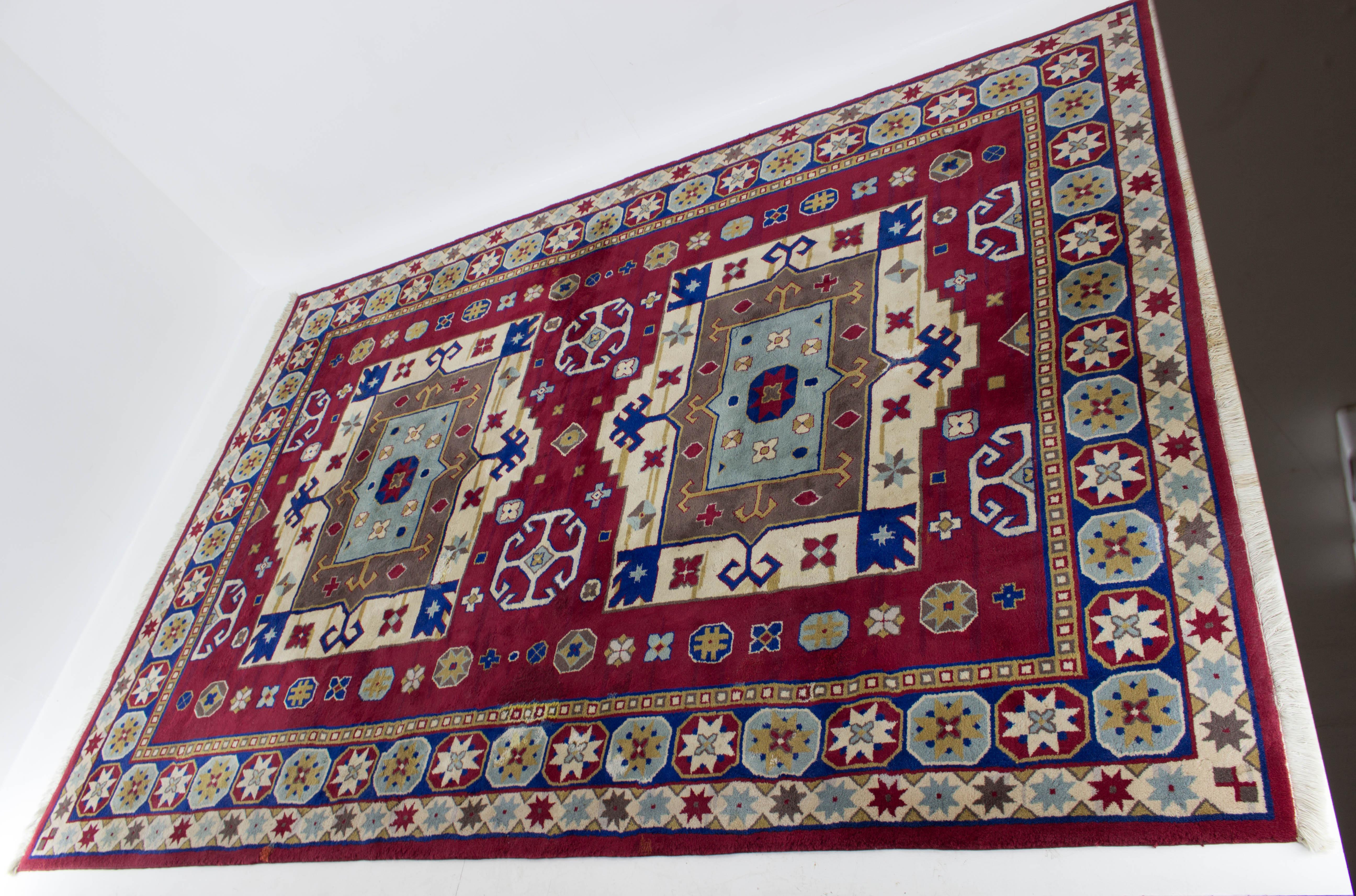 Kazak Rug, Hand Knotted, circa 1960s For Sale 6