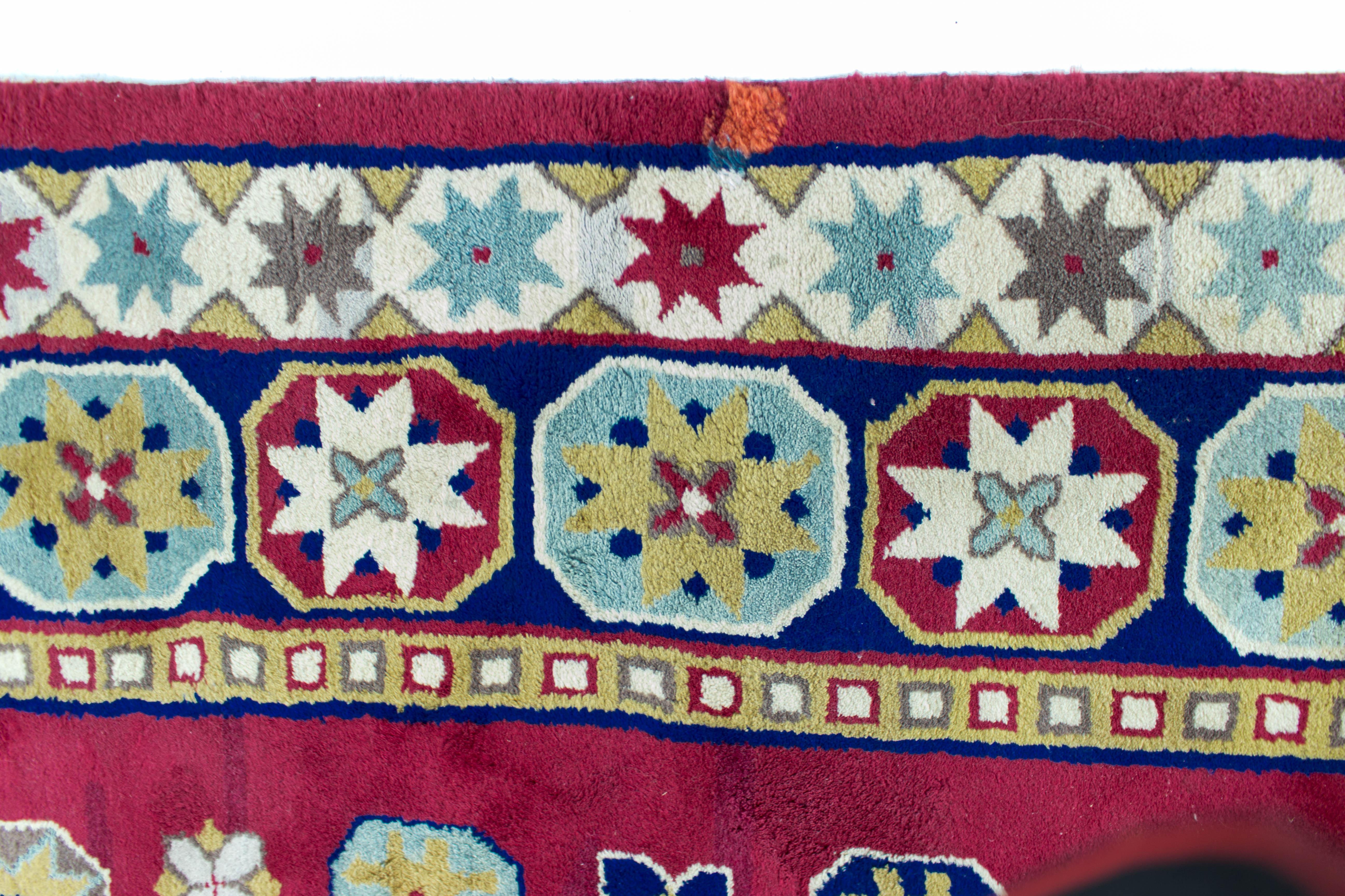 Kazak Rug, Hand Knotted, circa 1960s In Good Condition For Sale In Praha, CZ