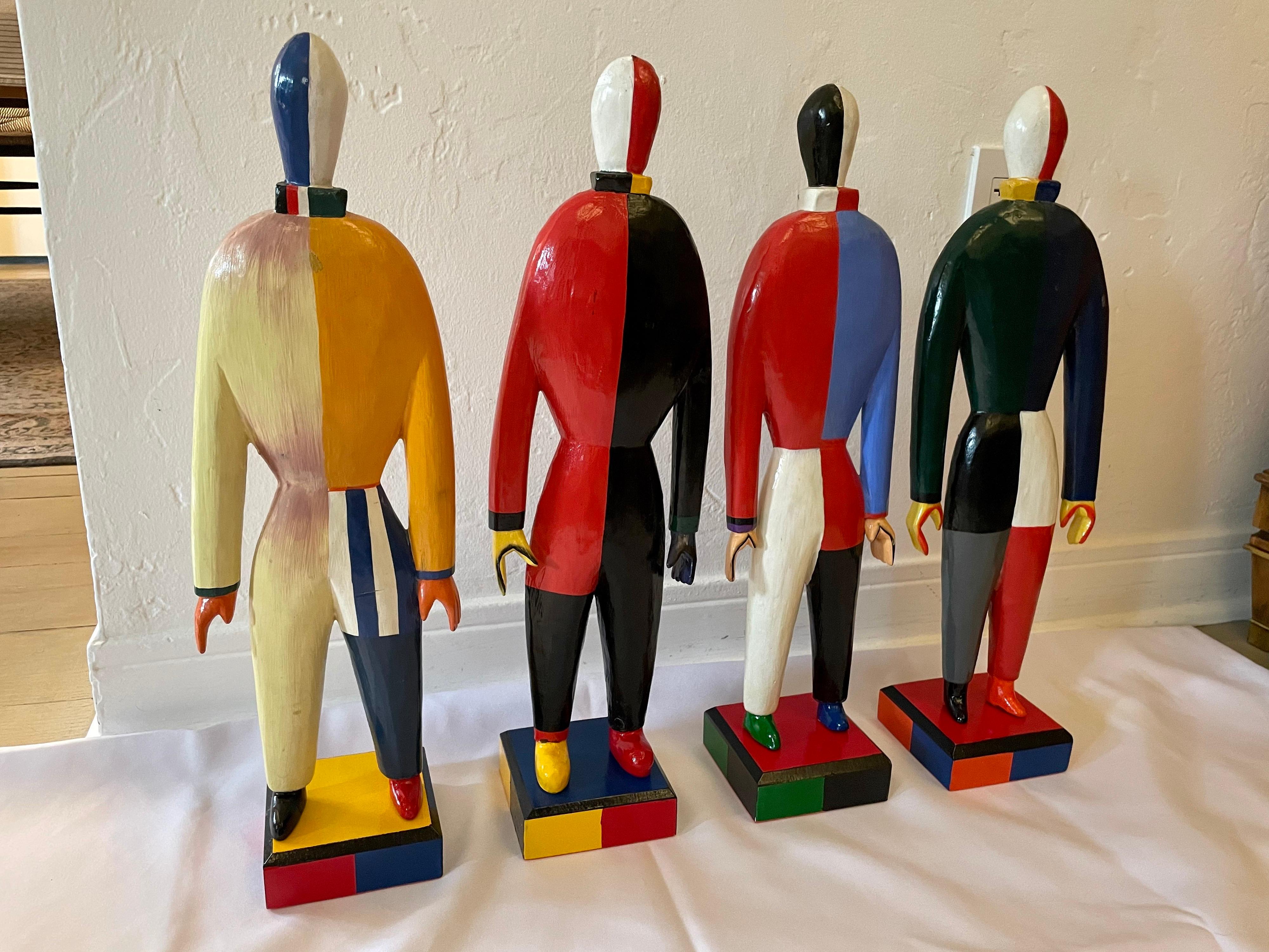 Kazimir Malevich Sculptures avant-gardes Sportsmen, Groupe original de 4 pièces en vente 3