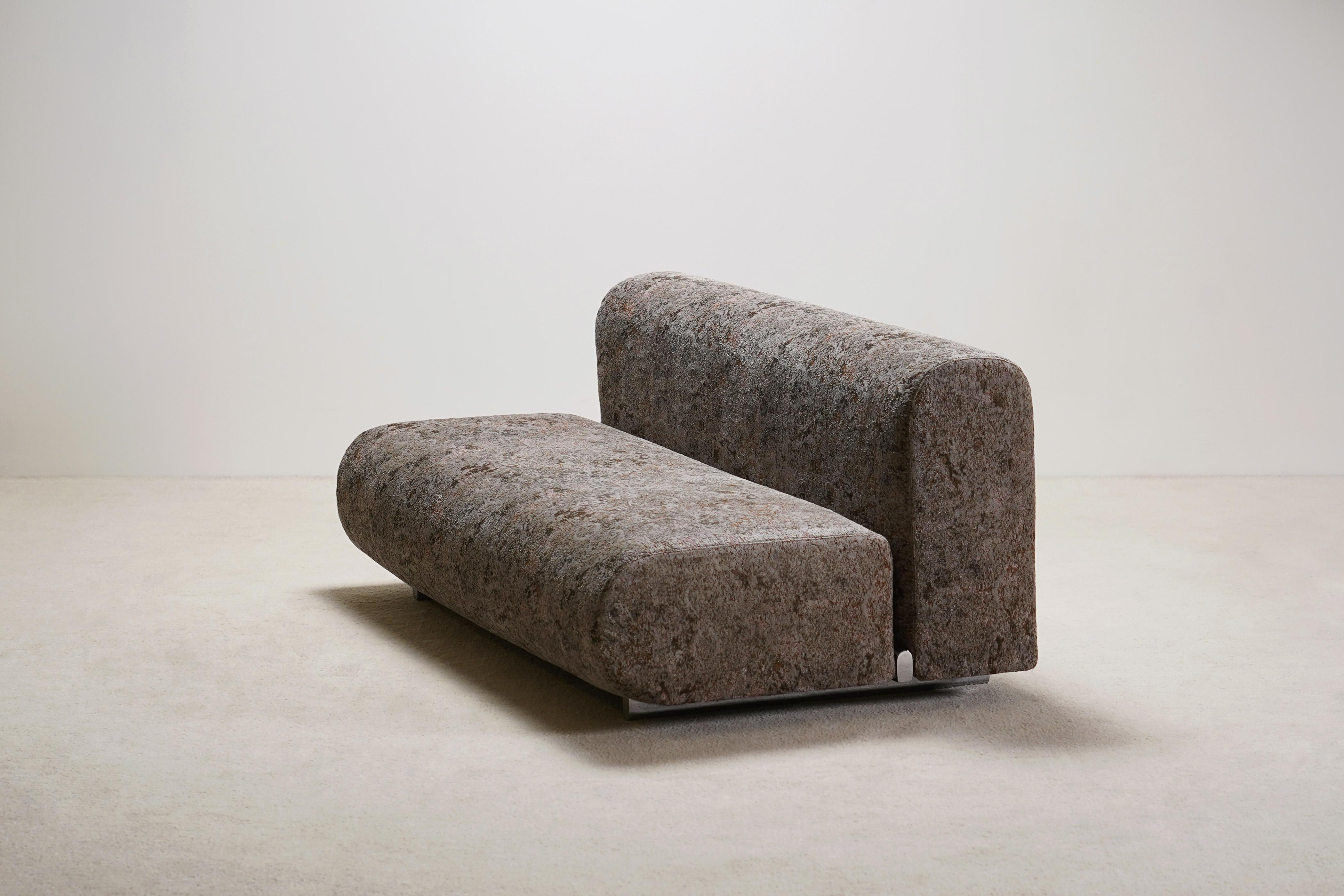 Kazuhide Takahama, Divano Suzanne a 4 o 3 posti. Edizione Gavina, 1965. in vendita 6