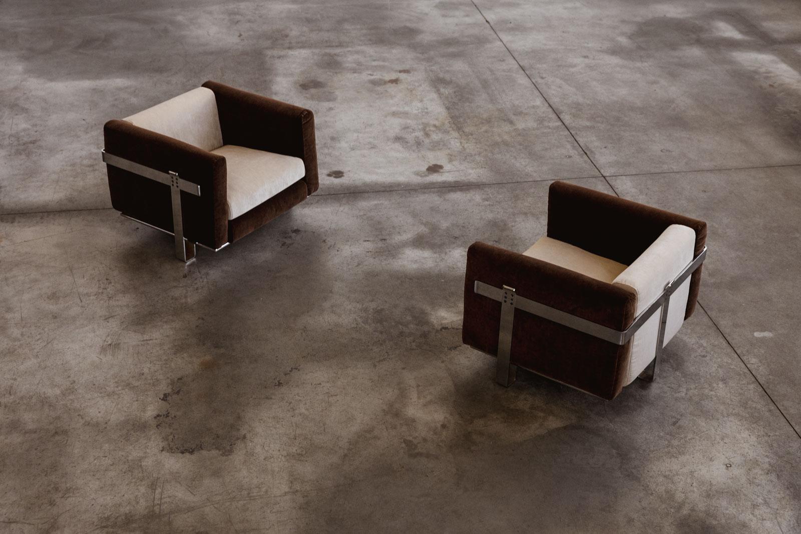 Kazuhide Takahama Armchairs for Simon Gavina, Two-tone Velvet, 1965, Set of 2 For Sale 3