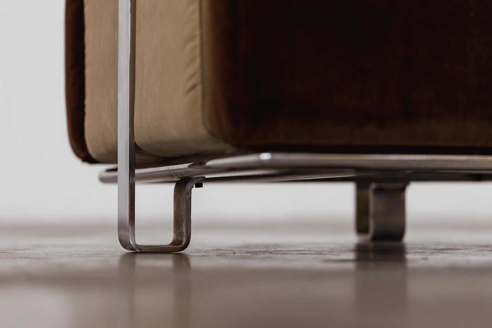 Kazuhide Takahama Armchairs for Simon Gavina, Two-tone Velvet, 1965, Set of 2 In Excellent Condition For Sale In Lonigo, Veneto