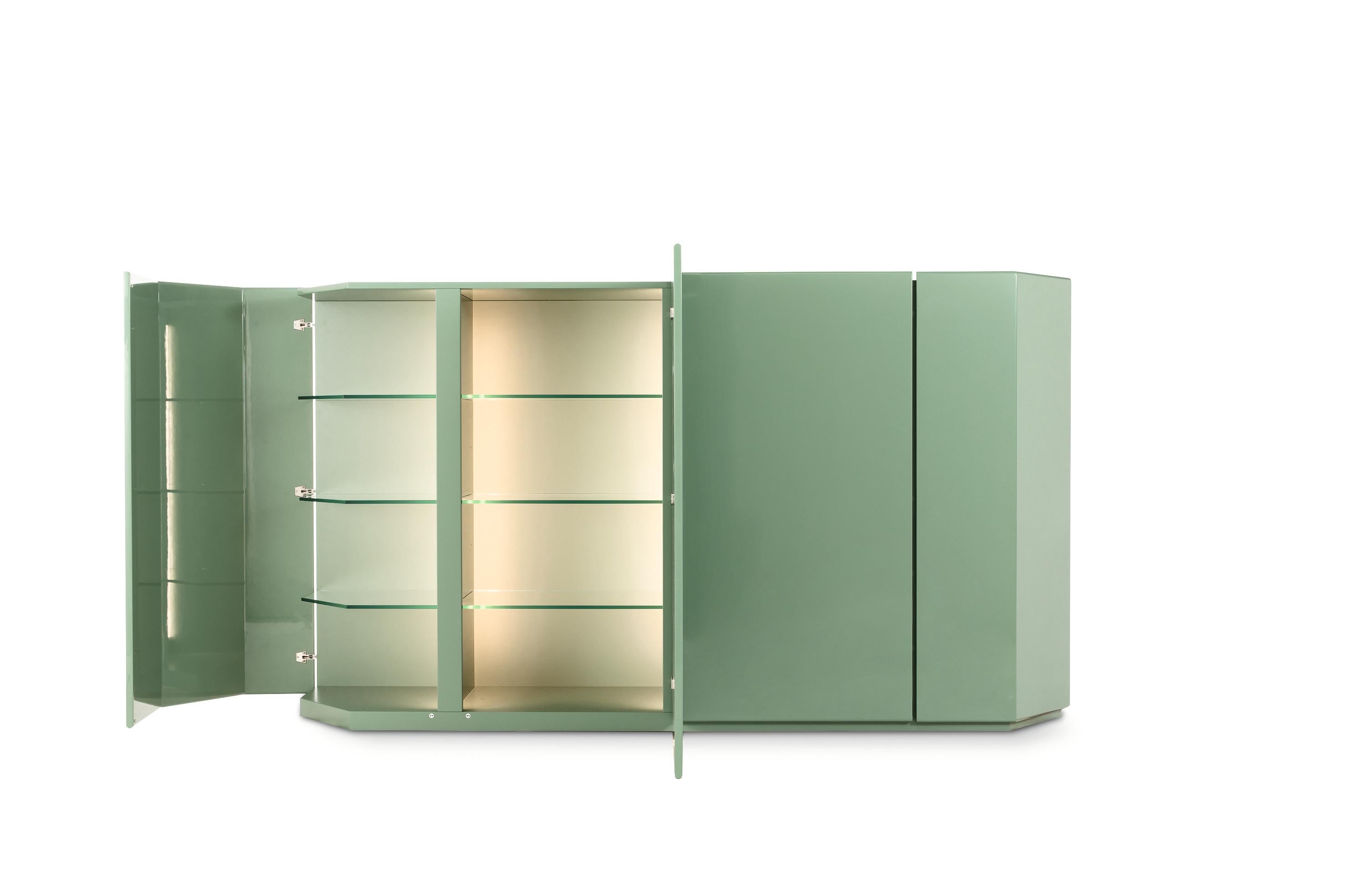 Mid-Century moderno Cabinet Kazuhide Takahama Bramante  Per Cassina in vendita