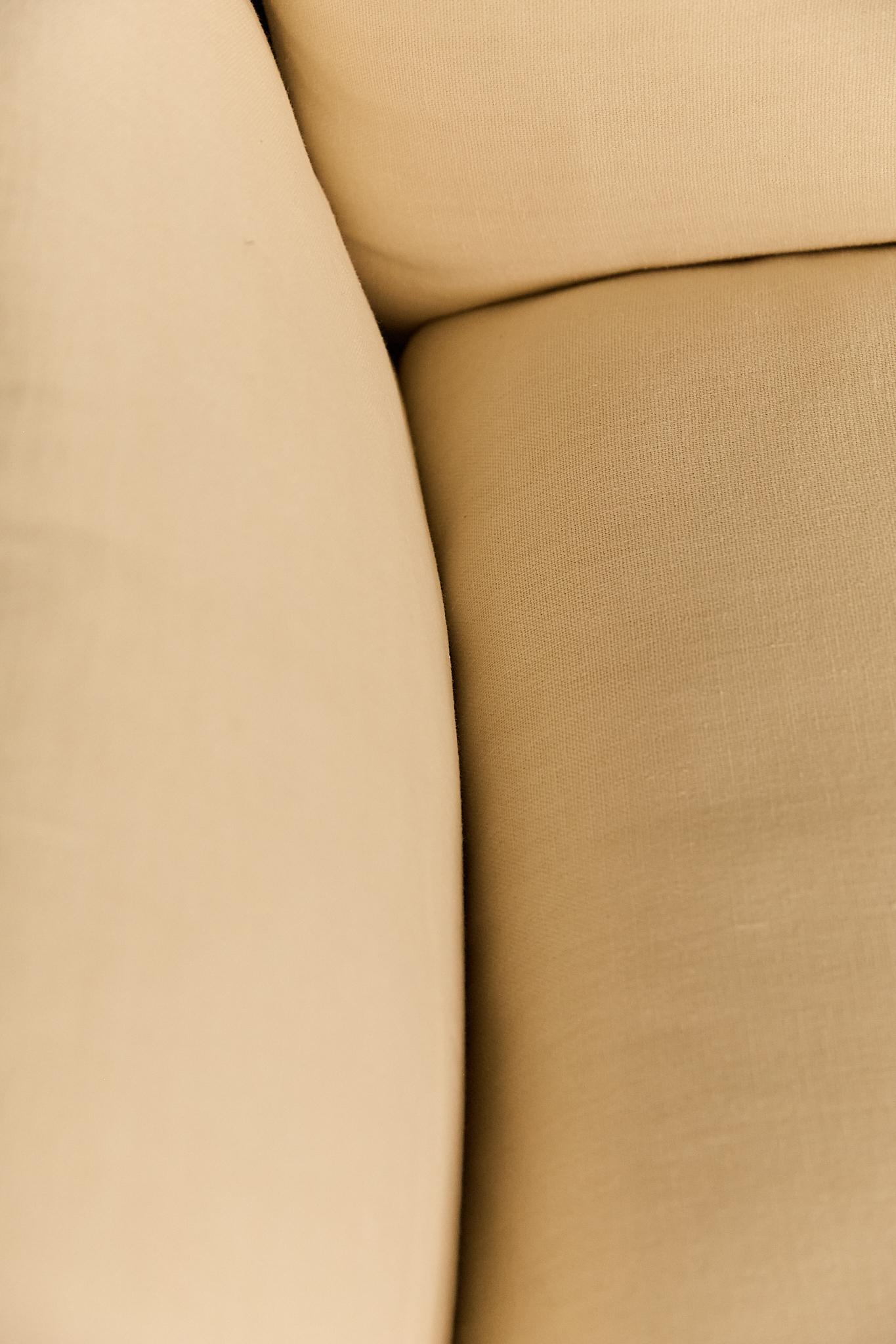 Fine XX secolo Kazuhide Takahama Three Seater Sofa in vendita