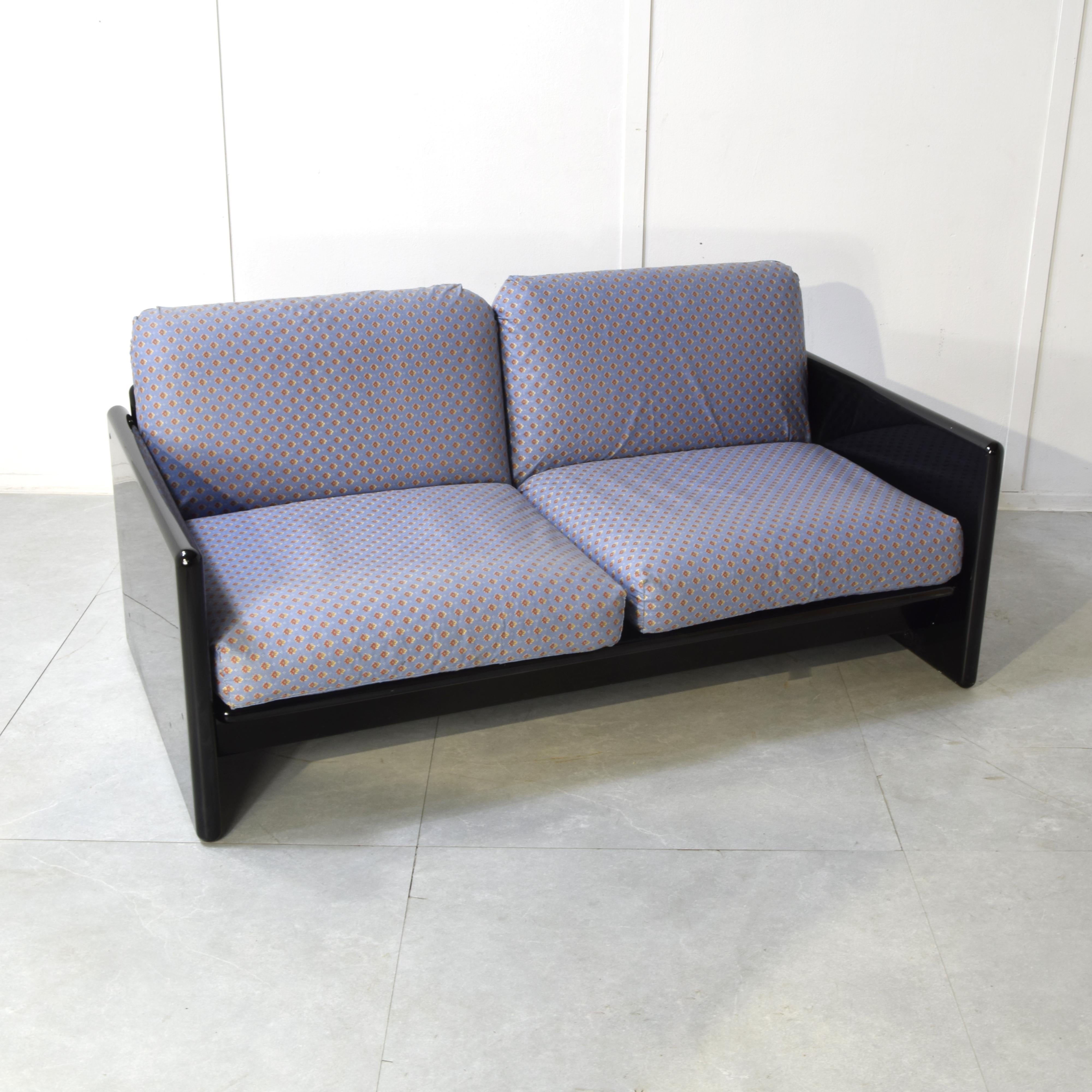 Kazuhide Takahama sofa for Simon Gavina 1970s im Angebot 2