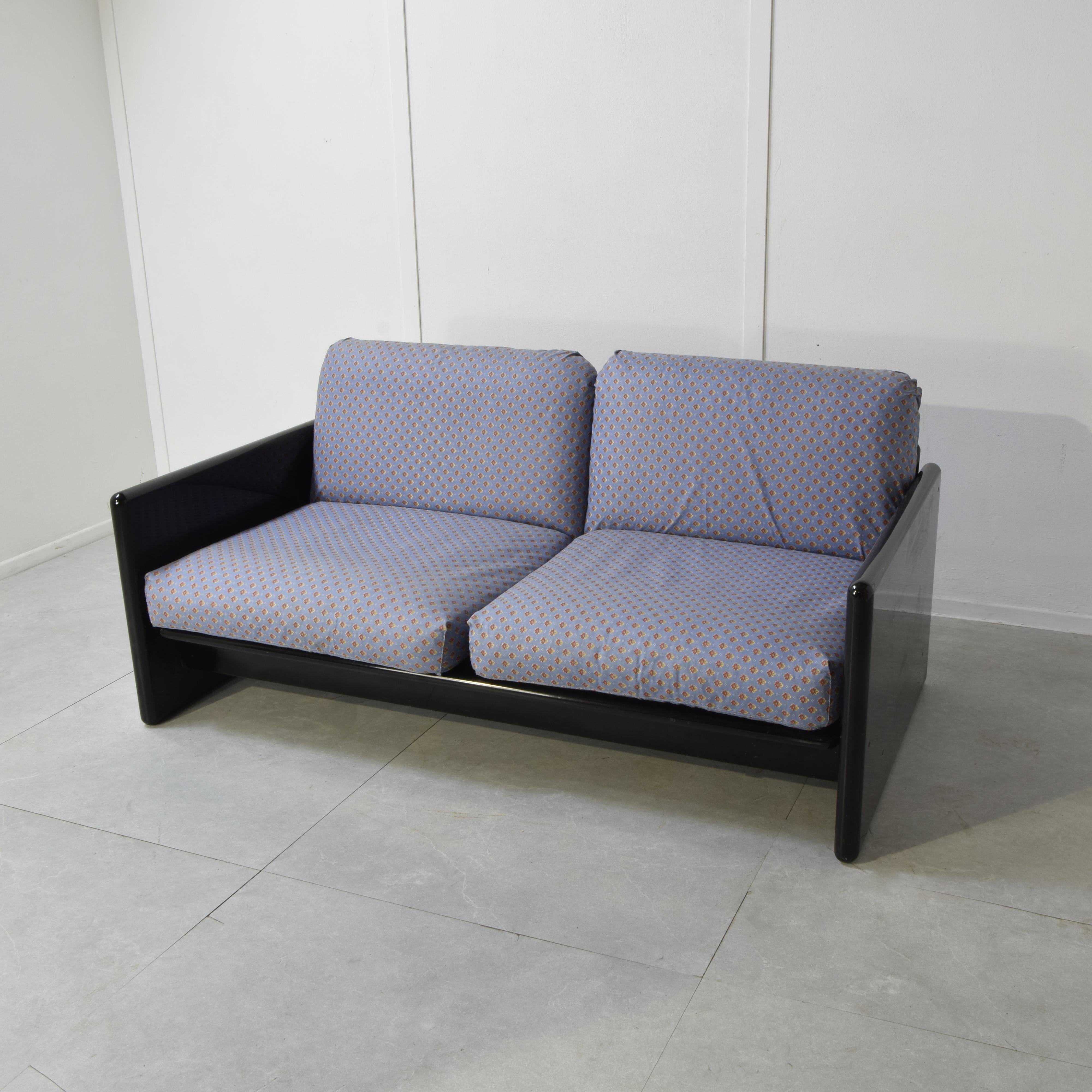 Kazuhide Takahama sofa for Simon Gavina 1970s (Stoff) im Angebot