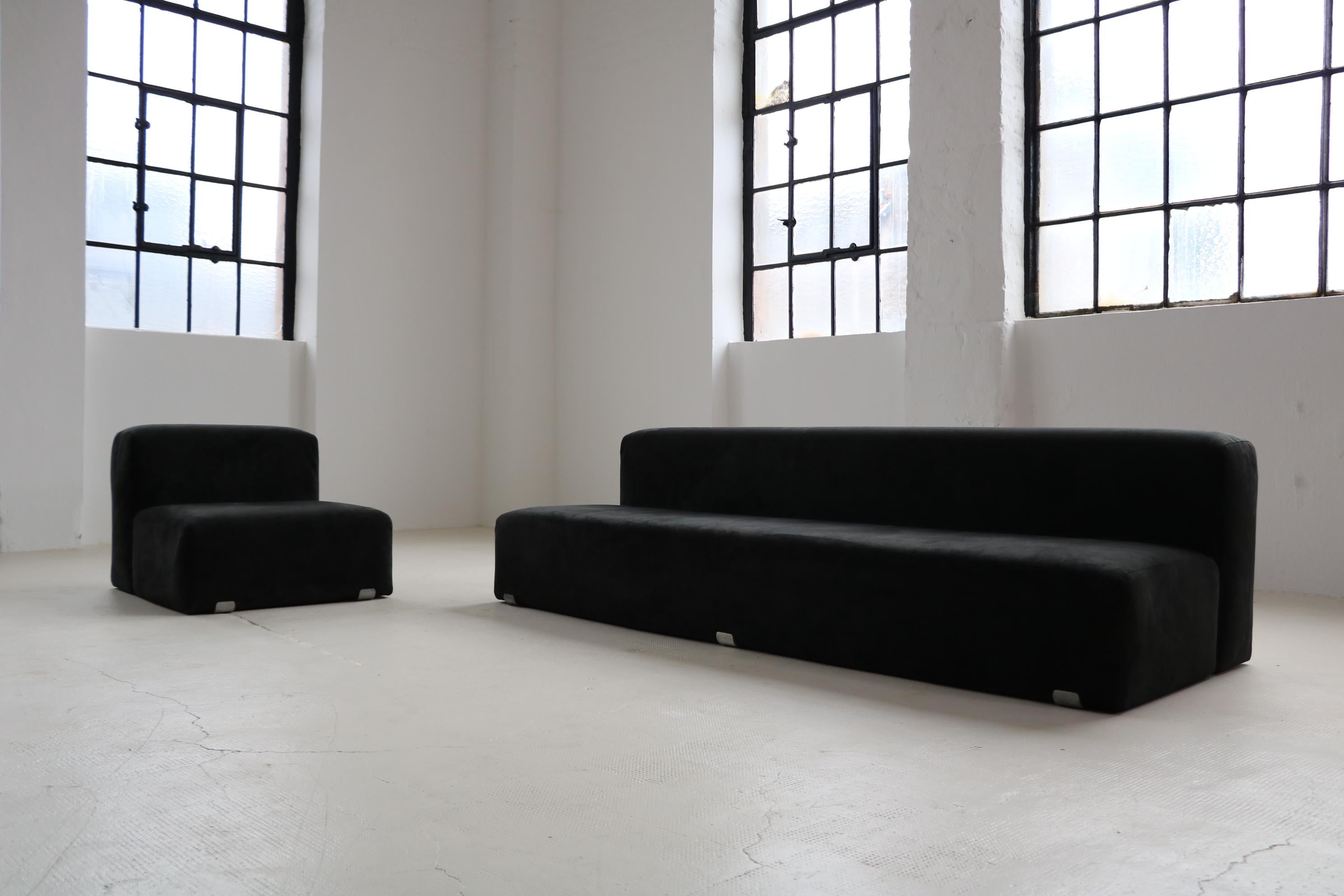 Kazuhide Takahama sofa model 'Marcel' produced by Gavina  In Good Condition For Sale In Köln, NRW
