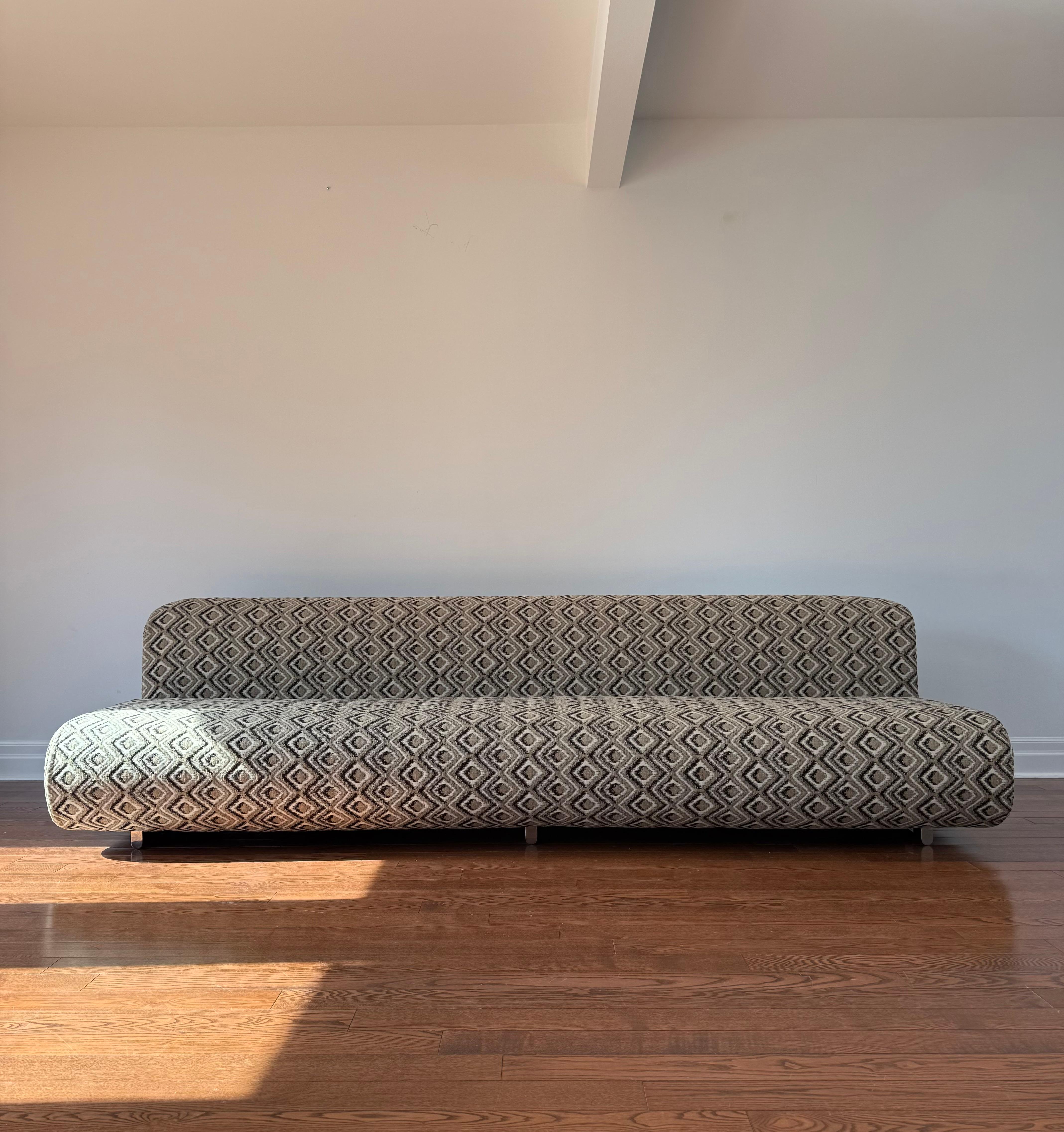 American Kazuhide Takahama Suzanne Large Sofa for Knoll For Sale
