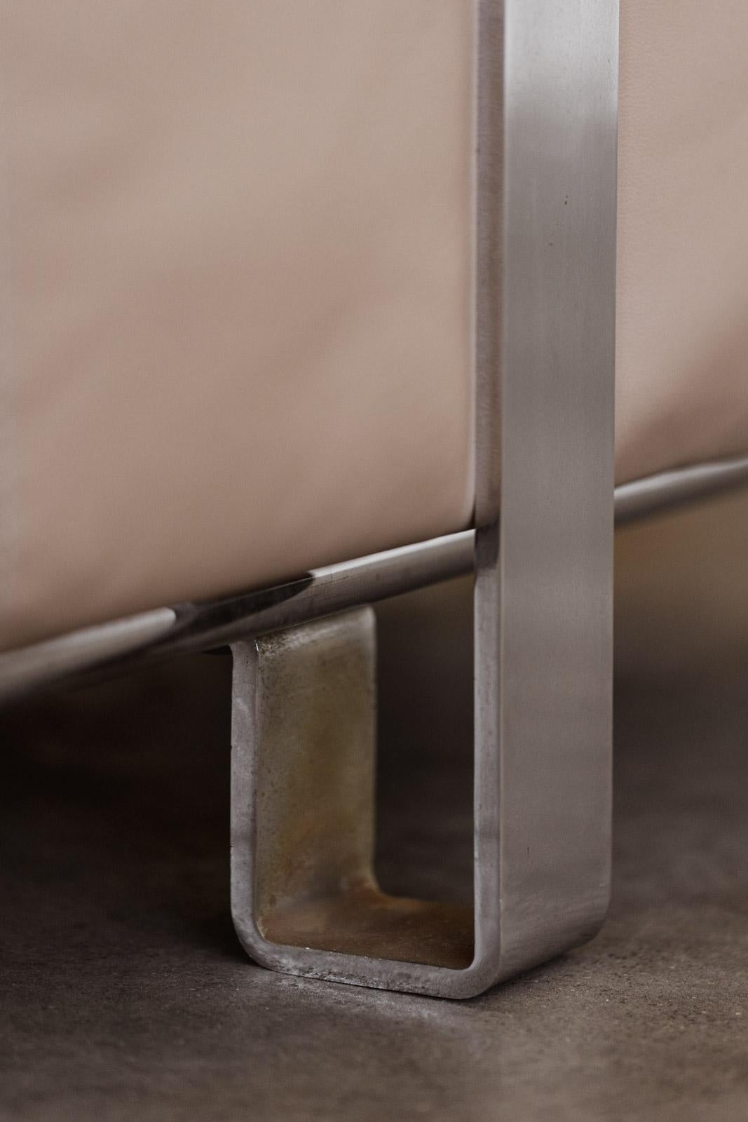 Mid-20th Century Kazuhide Takahama Three-seater Sofa for Simon Gavina, Natural Leather, 1965 For Sale