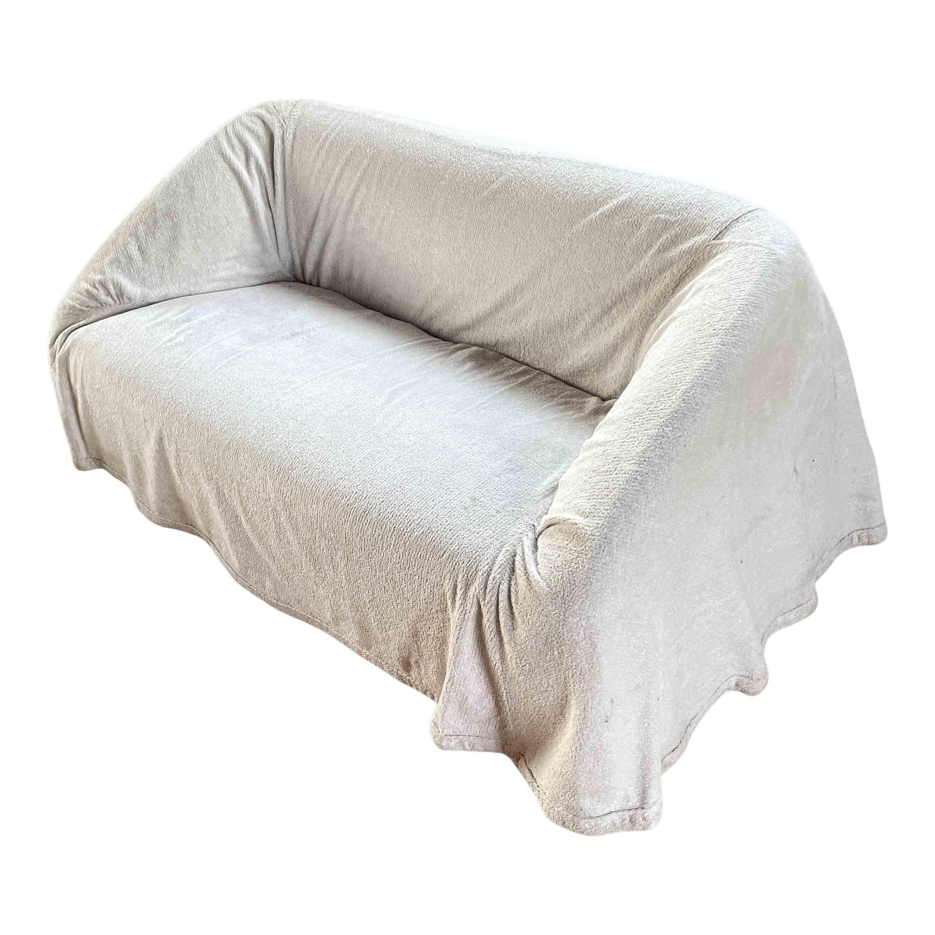 Kazuhide Takahama White Velvet “Mantilla” Two-Seater Sofa for Studio Simon, 1973 In Good Condition For Sale In Vicenza, IT