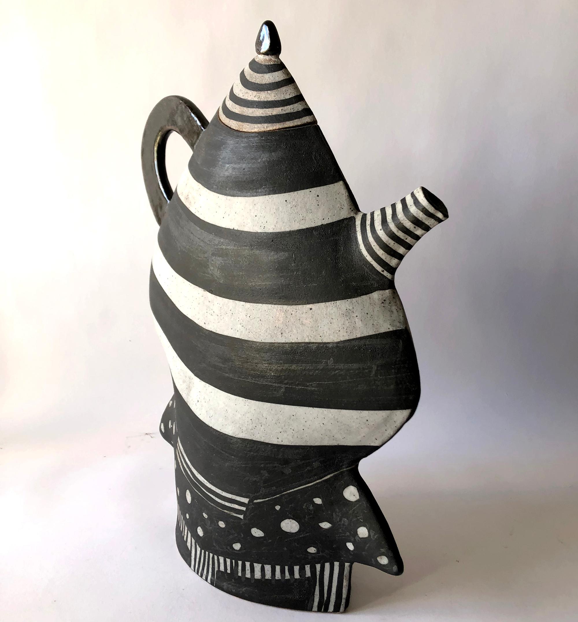 American Kazuko Matthews Post Modern California Studio Stoneware Teapot with Lid For Sale