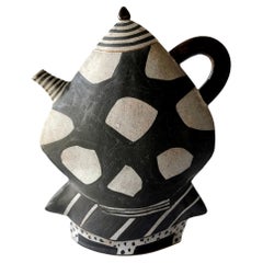 Kazuko Matthews Post Modern California Studio Stoneware Teapot with Lid