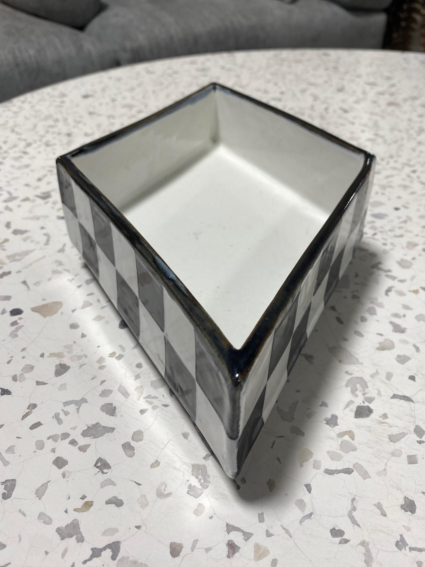 Kazuko Matthews Signed Postmodernist Pottery Checkboard Glazed Ceramic Bowl For Sale 2