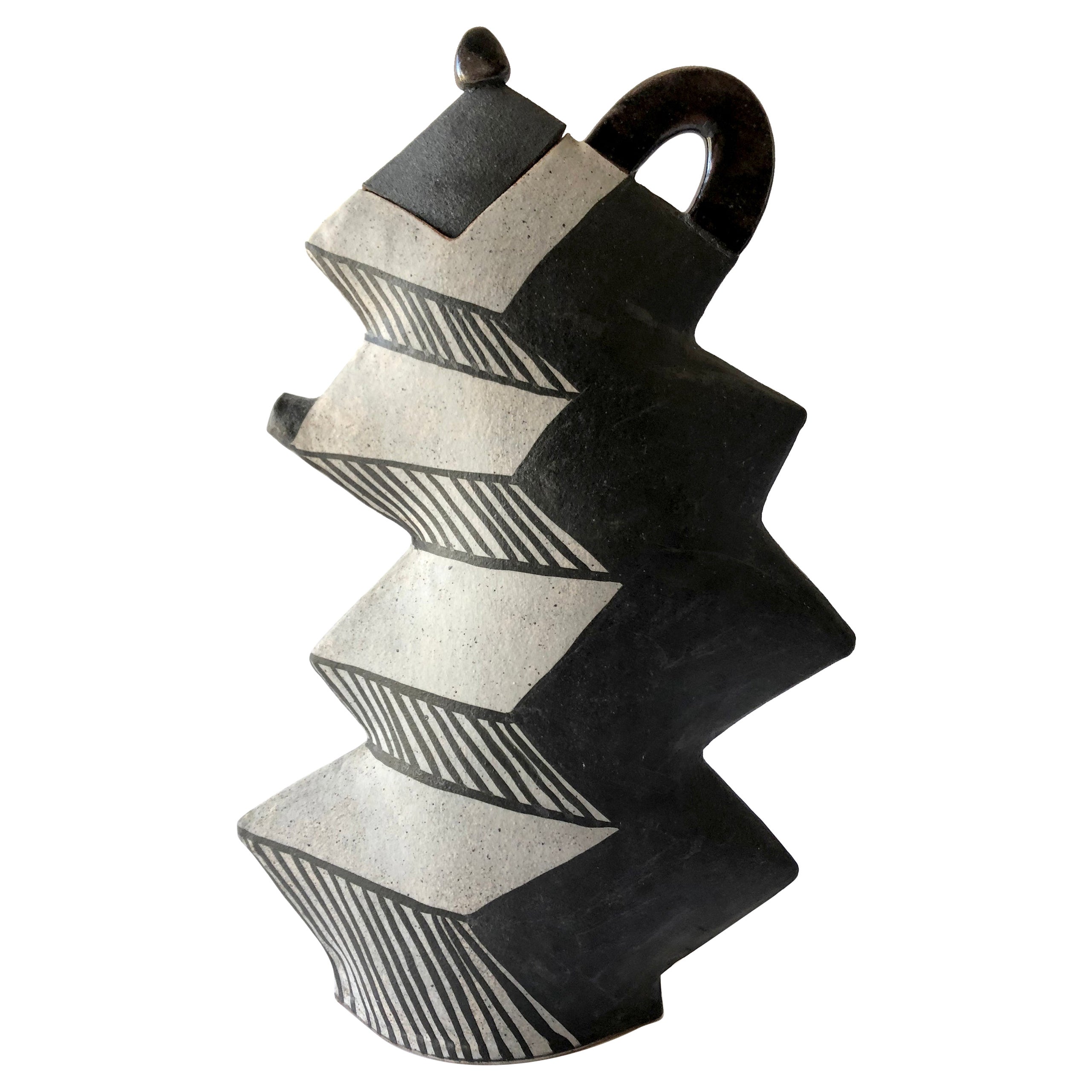 Kazuko Matthews Stoneware Post Modern California Studio Zig Zag Teapot with Lid