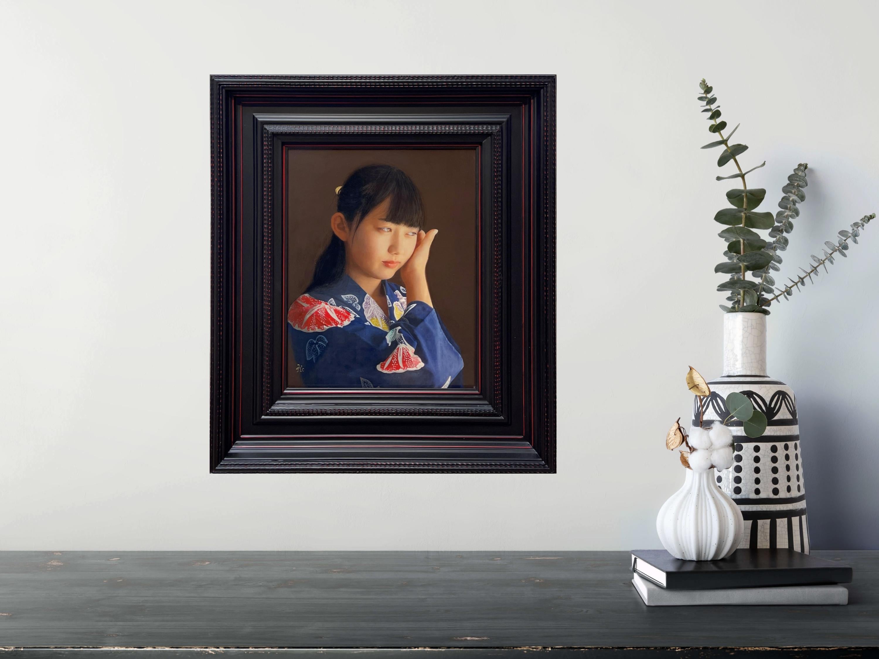 Aika – Hyperrealistisches Ölporträt einer jungen Frau in traditioneller Kleidung, 2024 (Schwarz), Portrait Painting, von Kazuya Ushioda