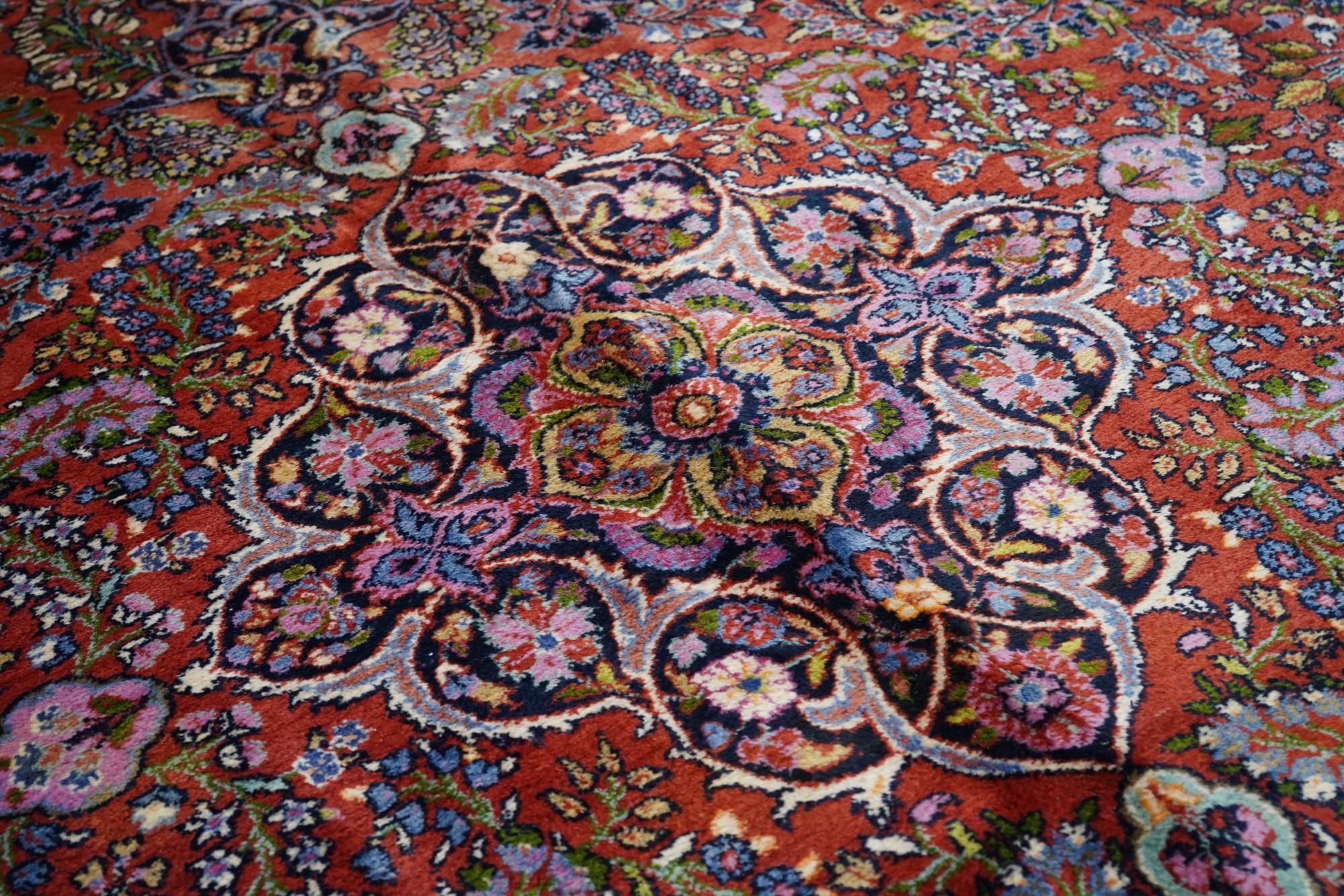 Milieu du XXe siècle Tapis Kazvin 10'4'' x 19'4'' en vente
