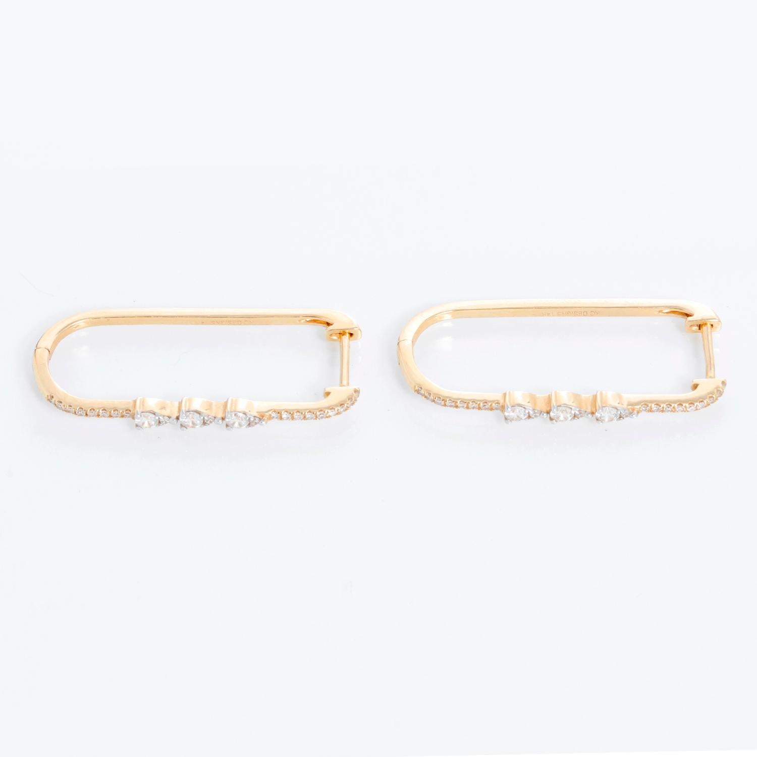 KC Designs Boucles d'oreilles en or jaune 14K avec diamants Excellent état - En vente à Dallas, TX