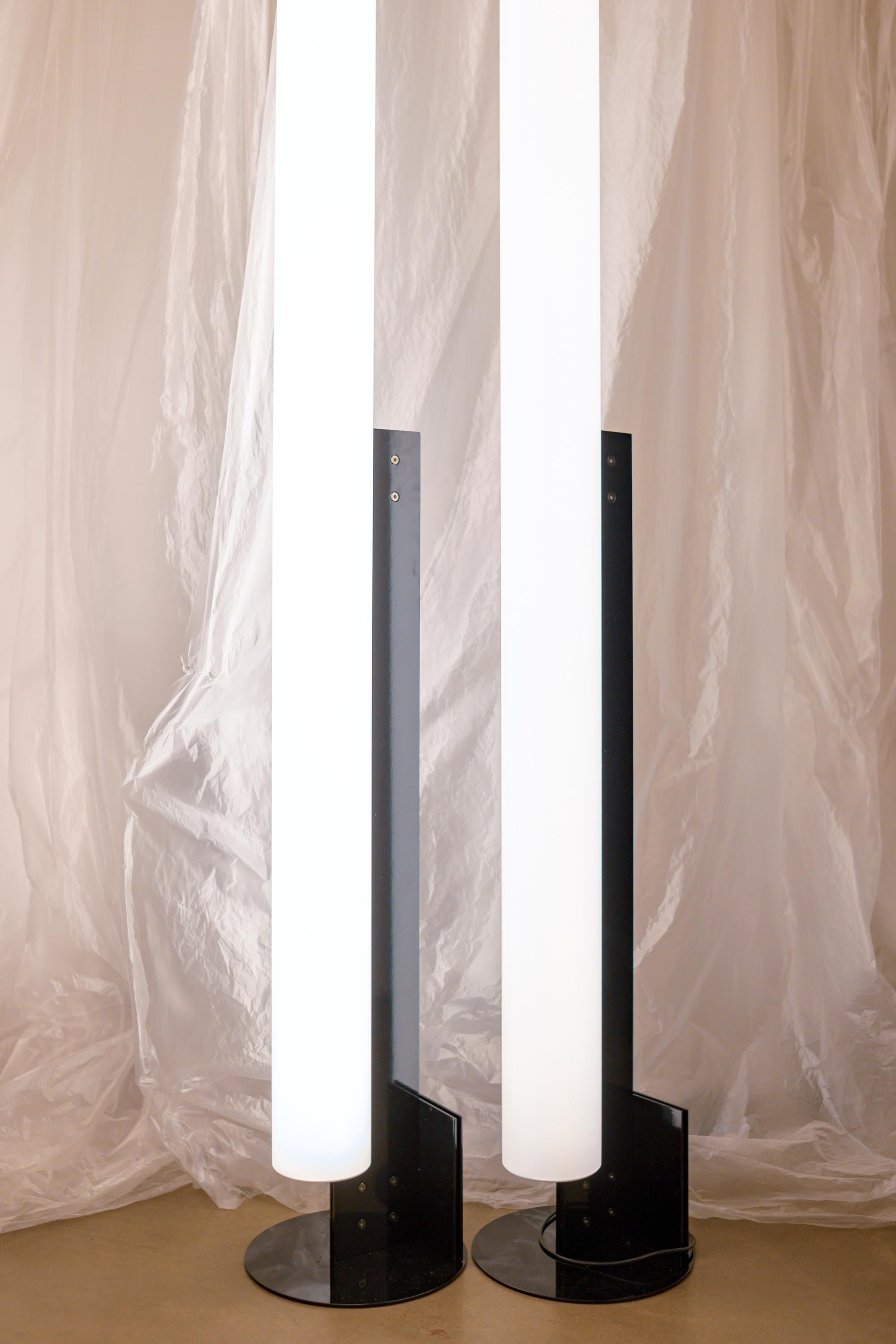 De Stijl KDLN Contemporary MODEL T Led Floor Lamp Black For Sale