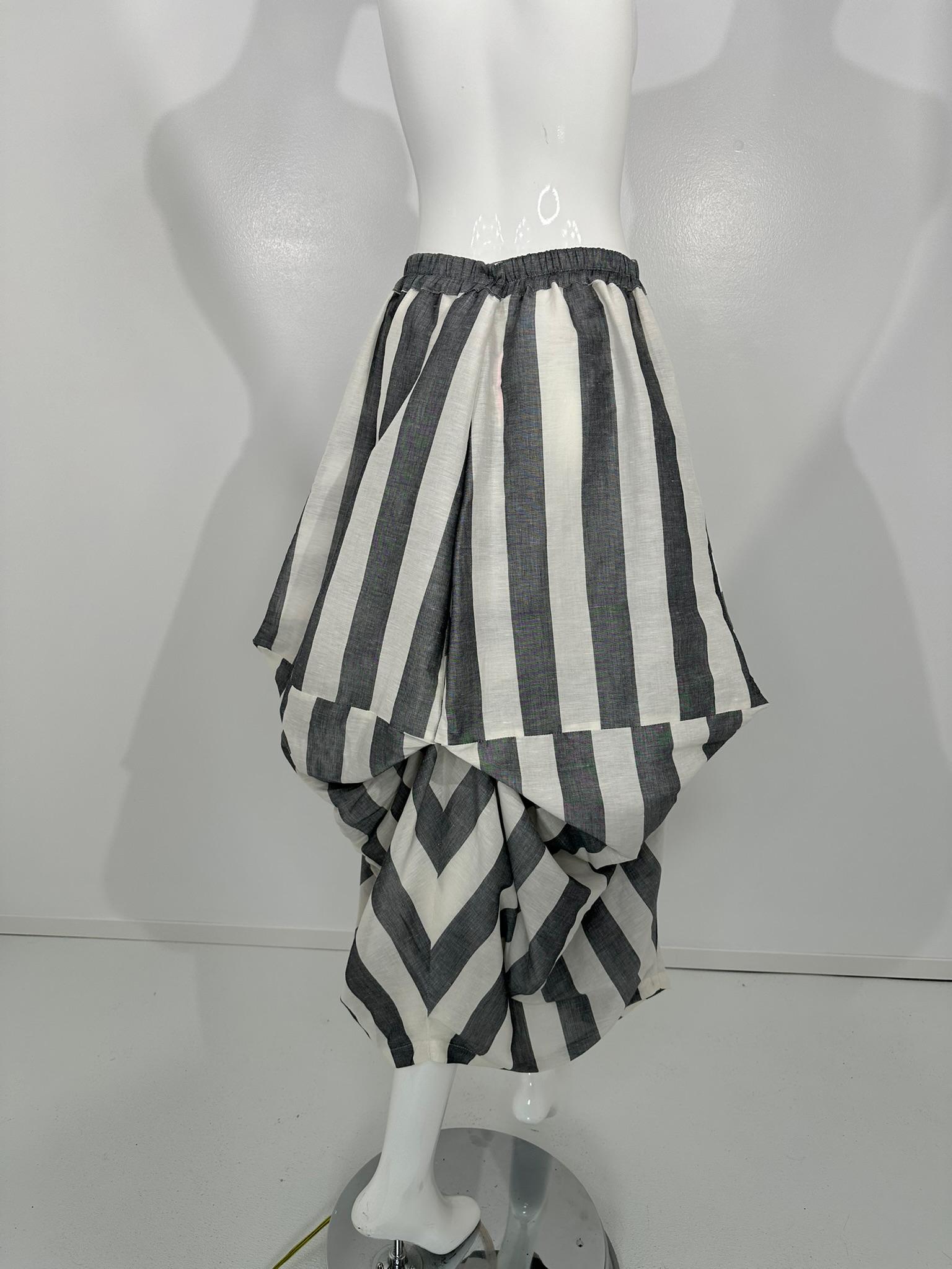Kedem Sasson Gris y Blanco Lino Raya Ancha Drapeado Arte de Llevar Falda S-M en venta 5