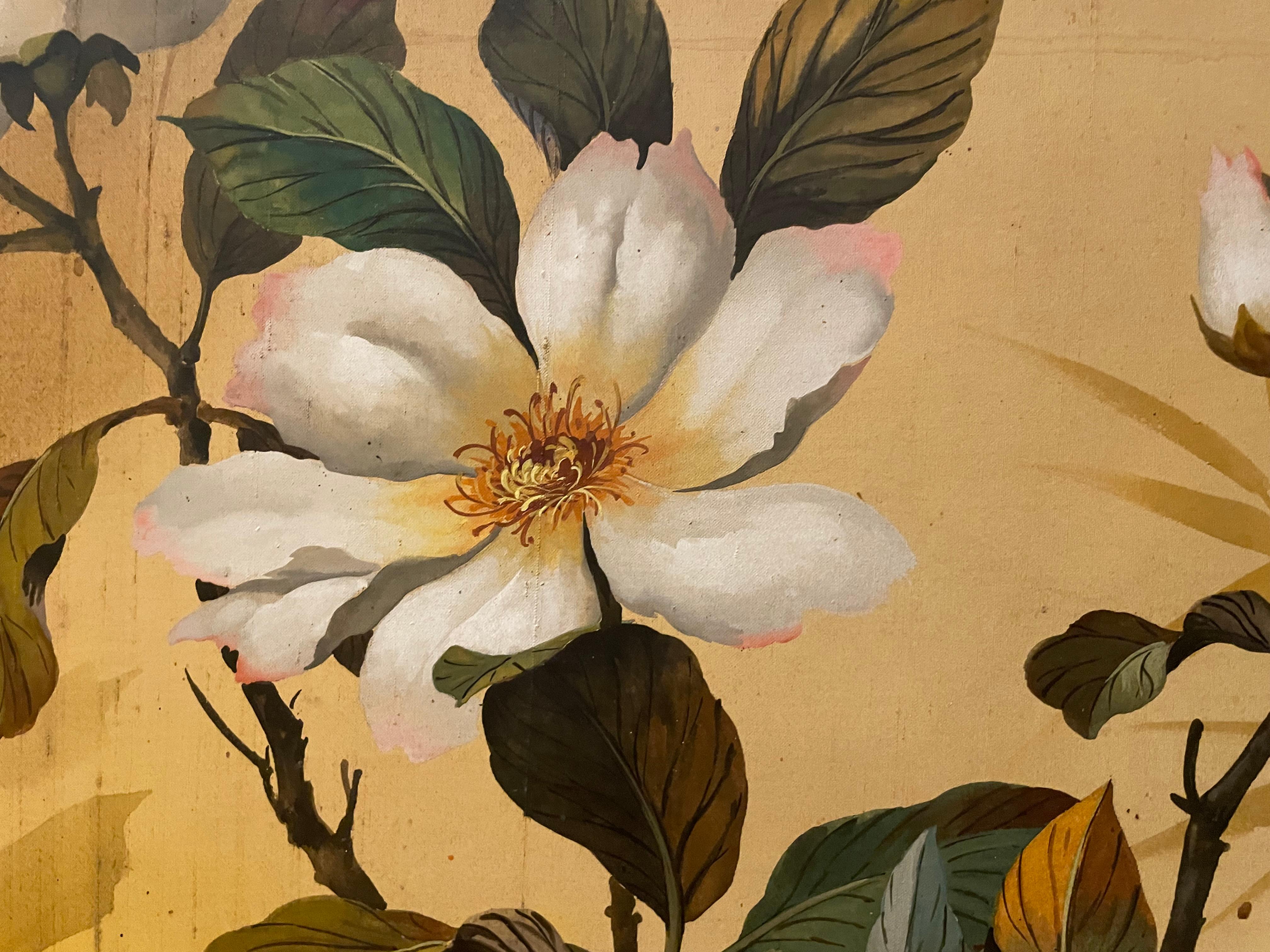 Singvögel zwischen den Blüten – Painting von Kee Wu Wah