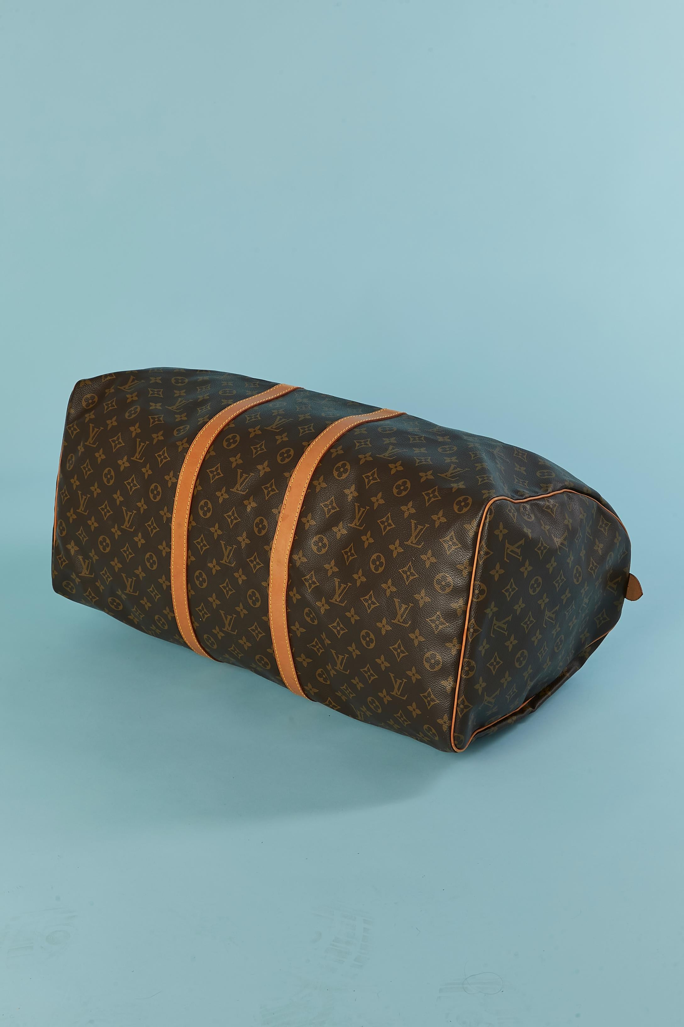 Keepall 60 Travel bag in leather with LV monogram print Louis Vuitton In Good Condition For Sale In Saint-Ouen-Sur-Seine, FR