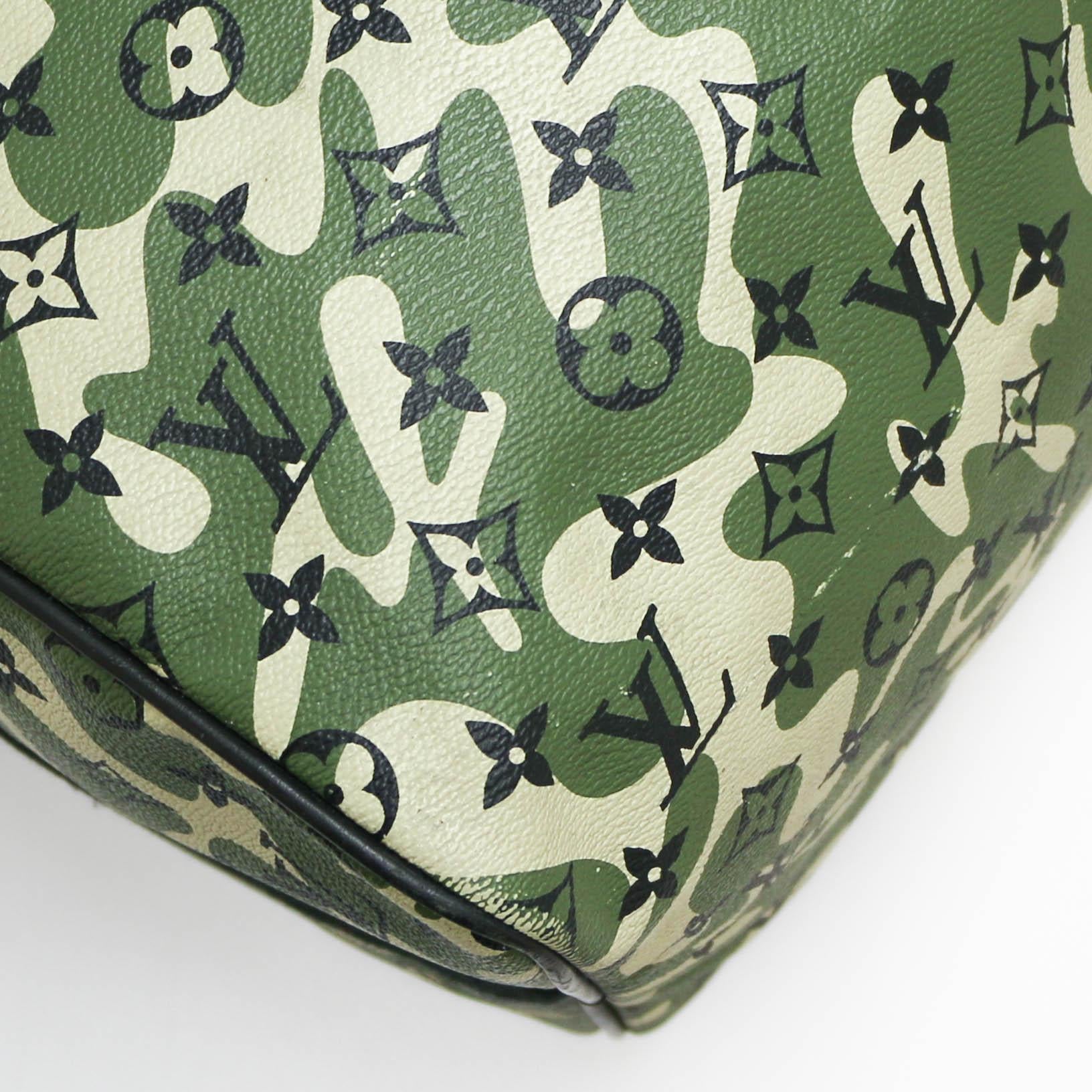 LOUIS VUITTON x Takashi Murakami Green Monogramouflage Keepall 55  Bandoulière at 1stDibs