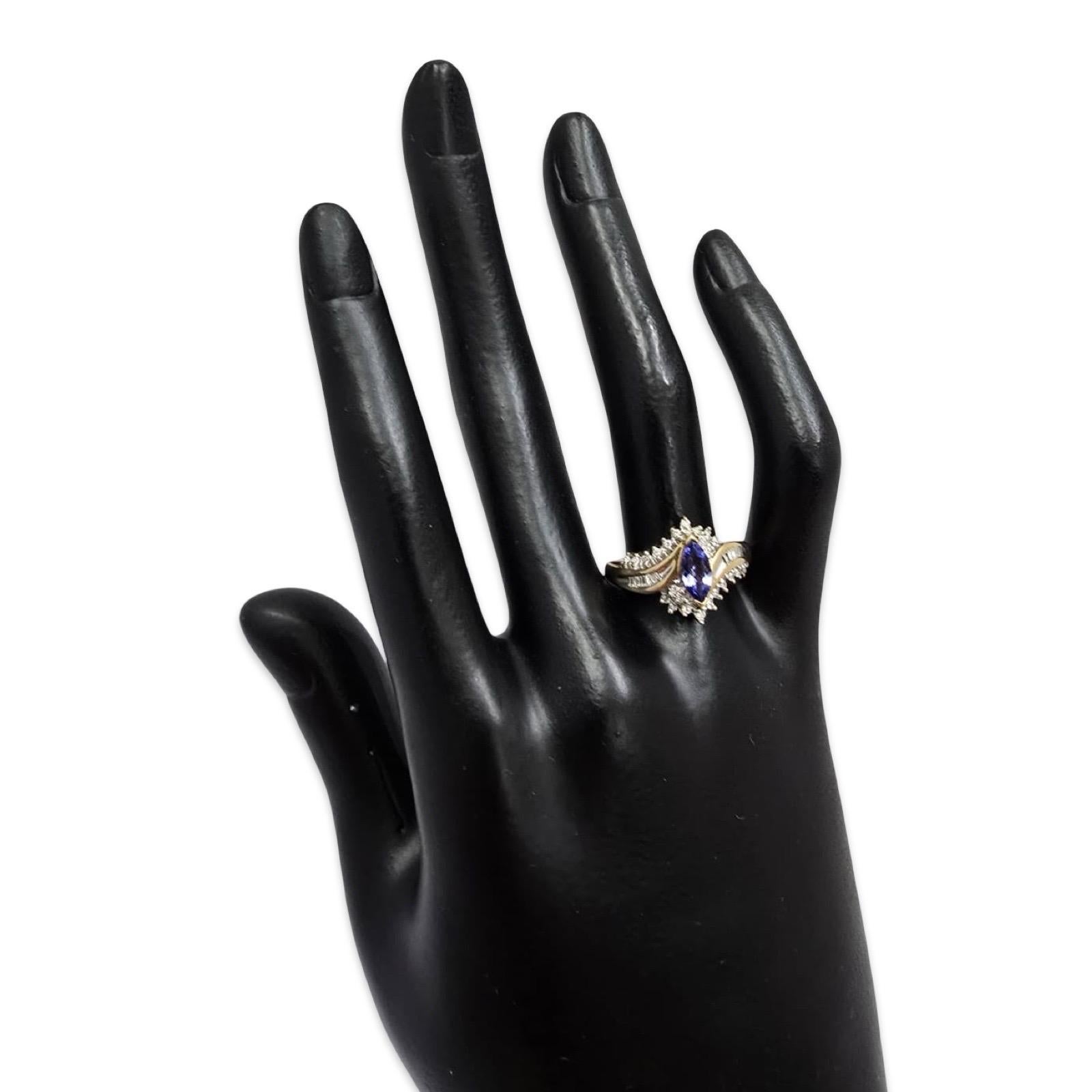 Keepsake 0.96ctw Tanzanite & Diamond Rings Anello in oro 14k In condizioni ottime in vendita a Miami, FL