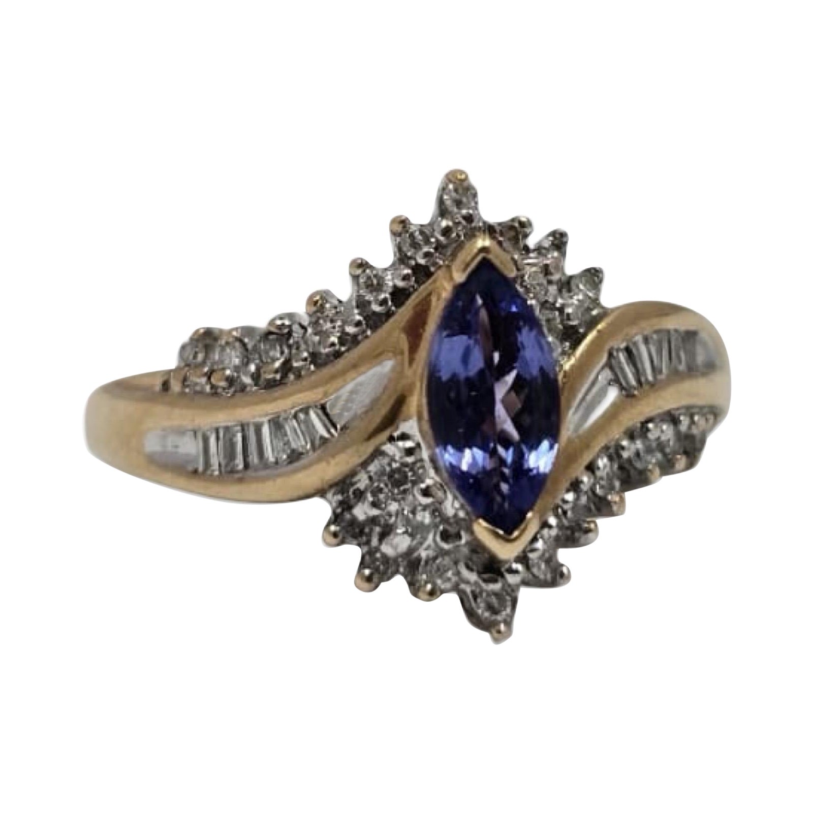 Keepsake 0.96ctw Tanzanite
Diamond Rings Anello in oro 14k