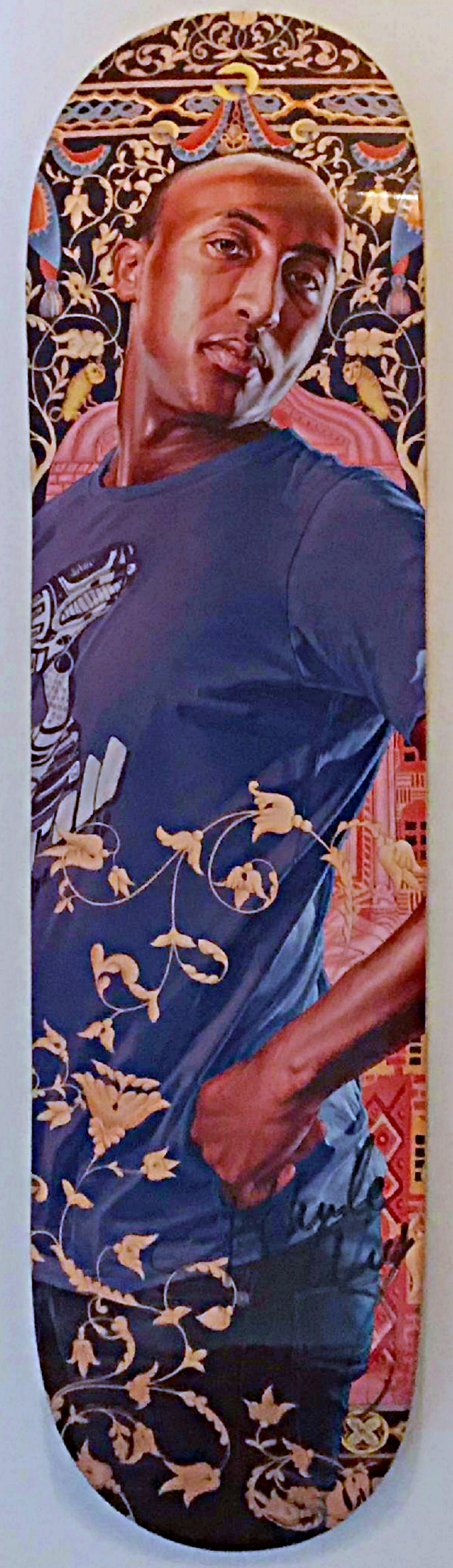 Kehinde Wiley
Alios Itzhak (Die Weltbühne: Israel), 2011
100% kanadisches Ahornholz-Skate-Deck. 
Signiert von Kehinde Wiley mit schwarzem Marker
31 3/4 × 8 Zoll
Dieses seit langem ausverkaufte Skateboard, das auf Kehinde Wileys Gemälde Alios Itzhak