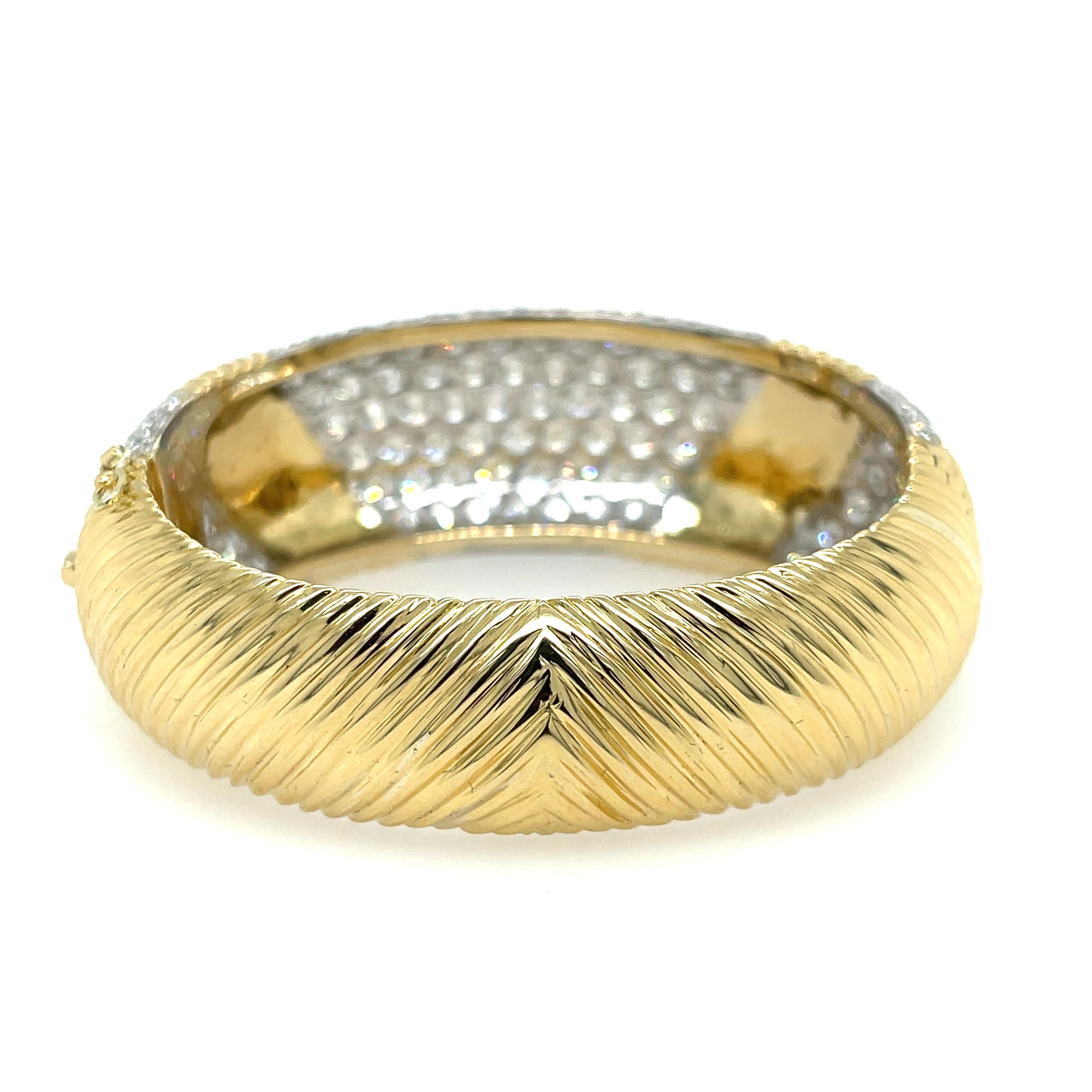 Women's Keil Diamond Bangle in 18k Yellow Gold