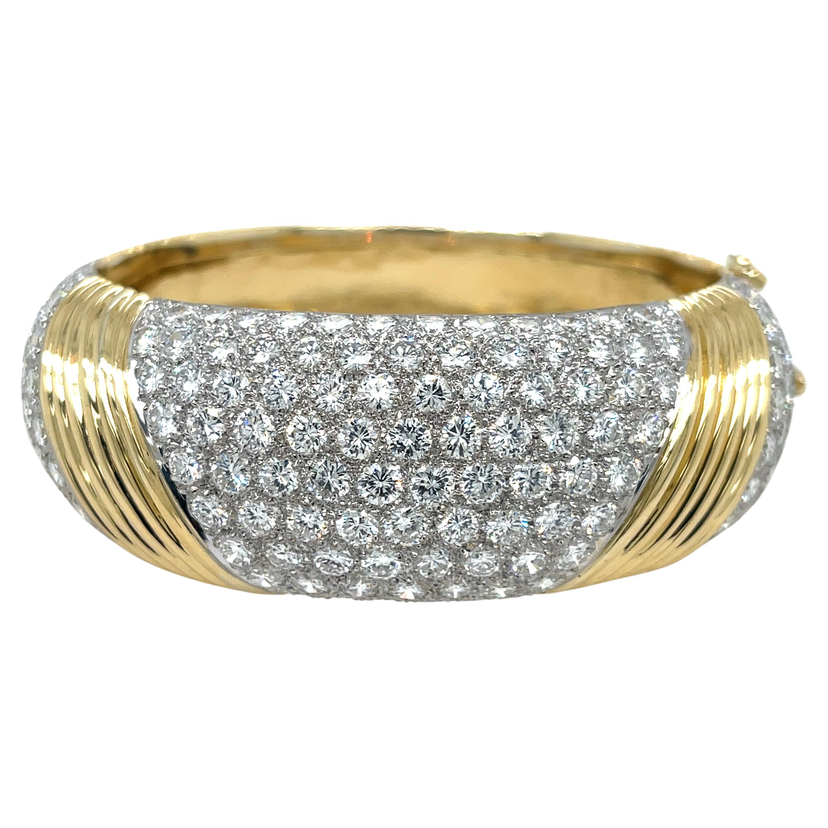 Keil Diamond Bangle in 18k Yellow Gold