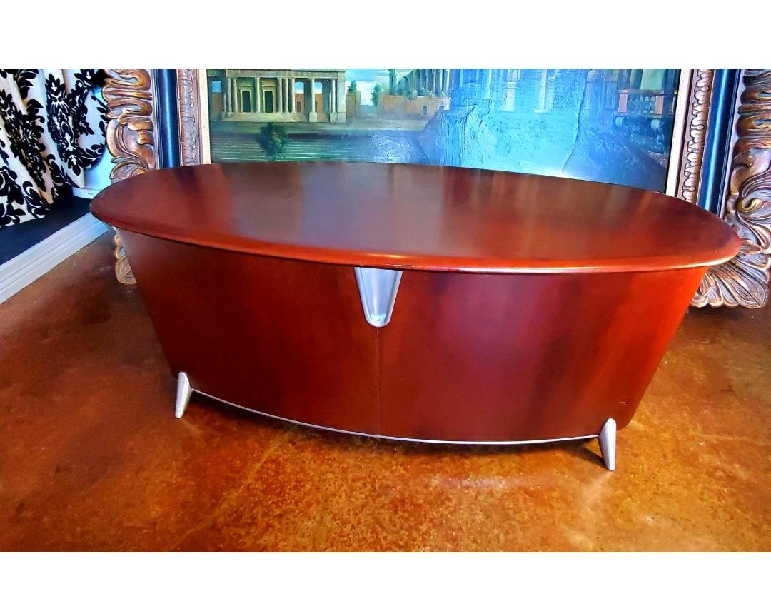 Postmoderne Keilhauer Table ou banc d'appoint en bois cintré et aluminium en vente