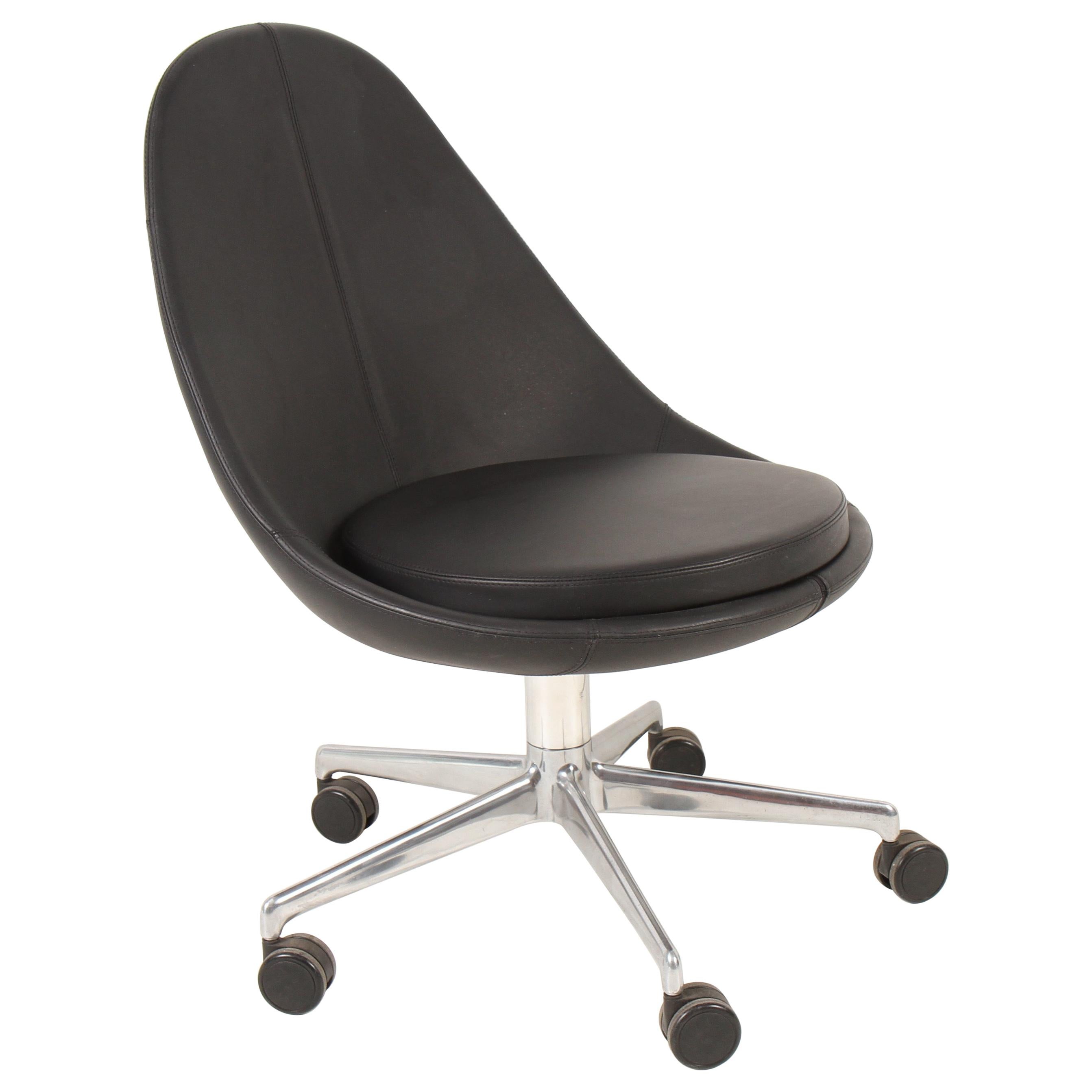 Keilhauer Juxta Desk Chair