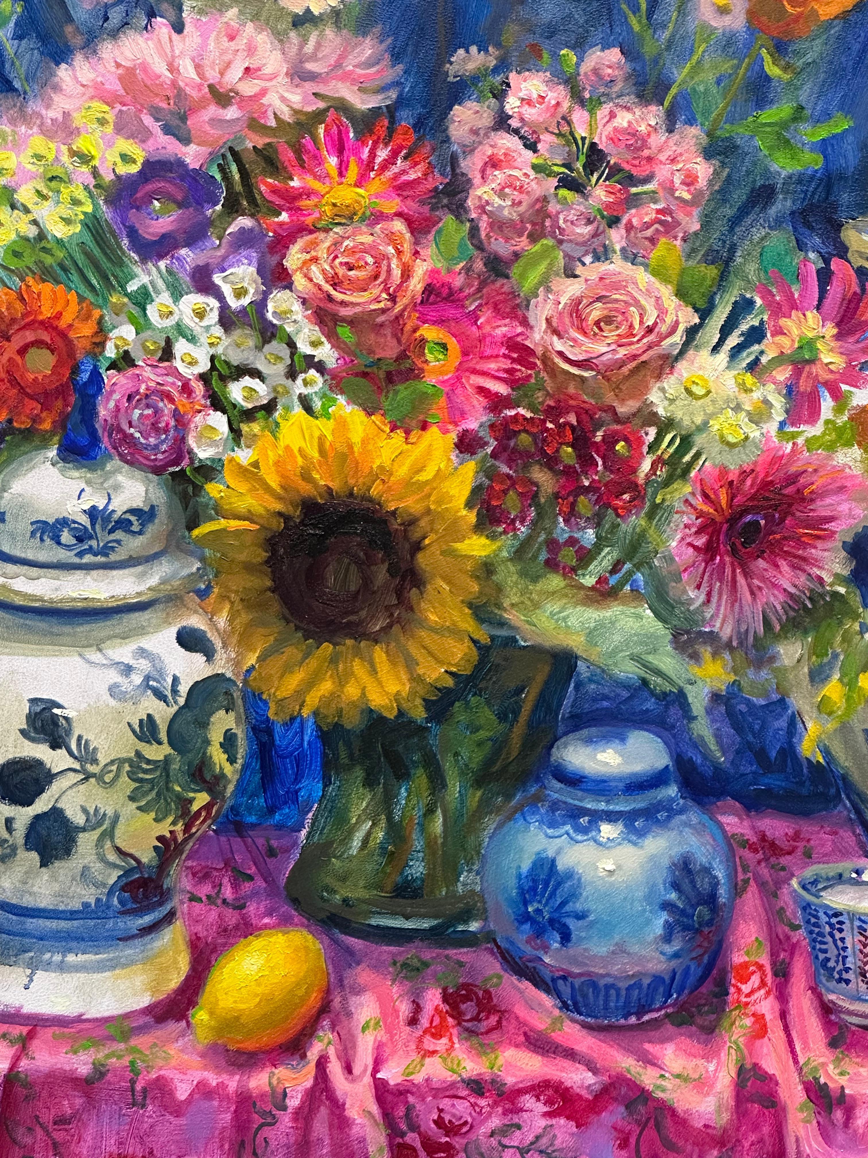 Rose avec des fleurs - 21e siècle - Peinture hollandaise contemporaine de nature morte aux fleurs en vente 1