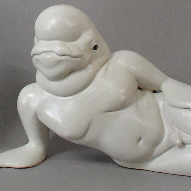 Chicos Beluga - Sculpture Contemporáneo de Keira Norton
