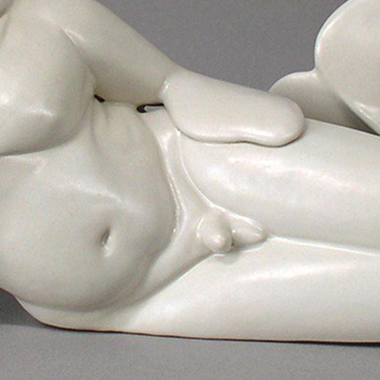 Liegende Beluga (Zeitgenössisch), Sculpture, von Keira Norton