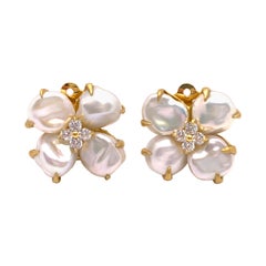 Bijoux Num Four Petal Keishi Pearl Flower Clip-on Earrings