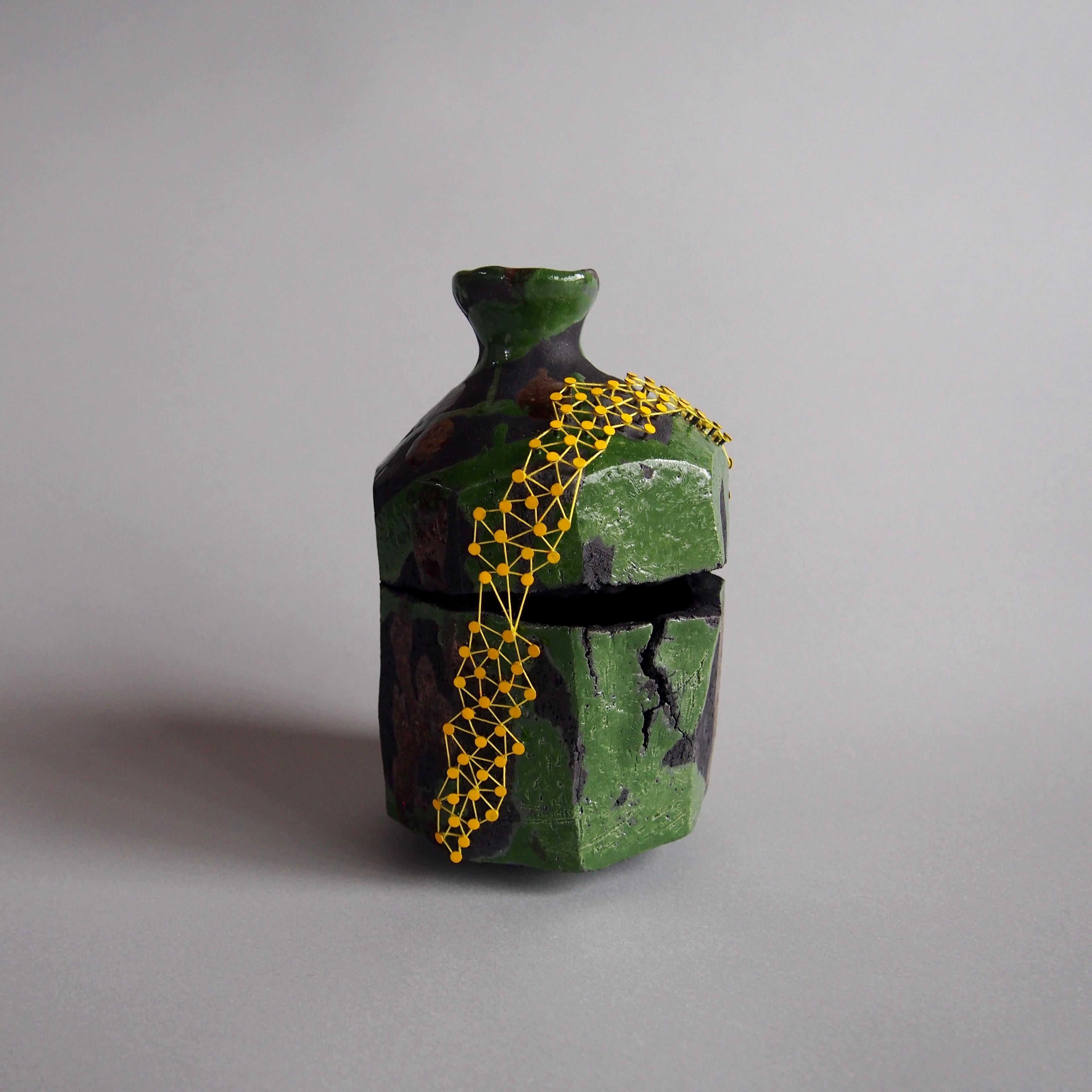 Keita Suto Still-Life Sculpture – SAKE-Flasche