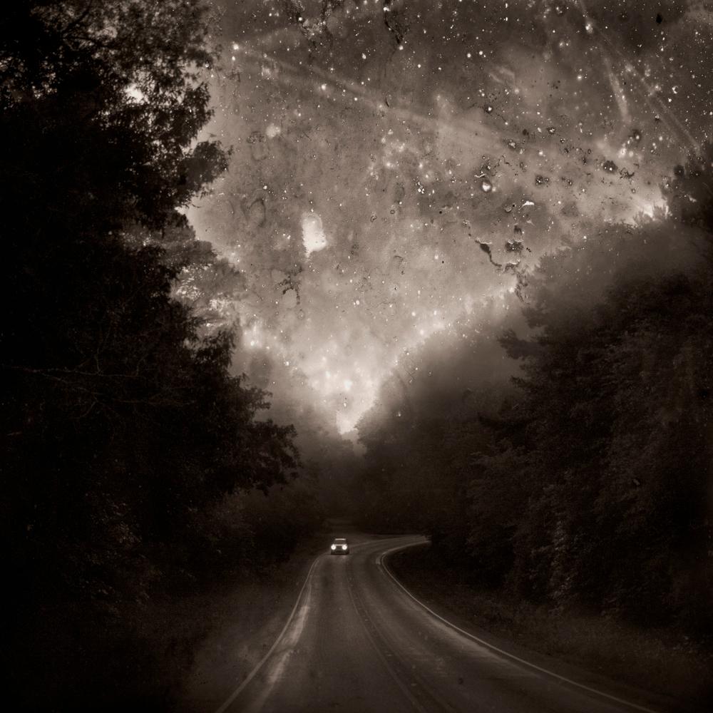 Keith Carter b.1948 Black and White Photograph – Sternenhafte Nacht