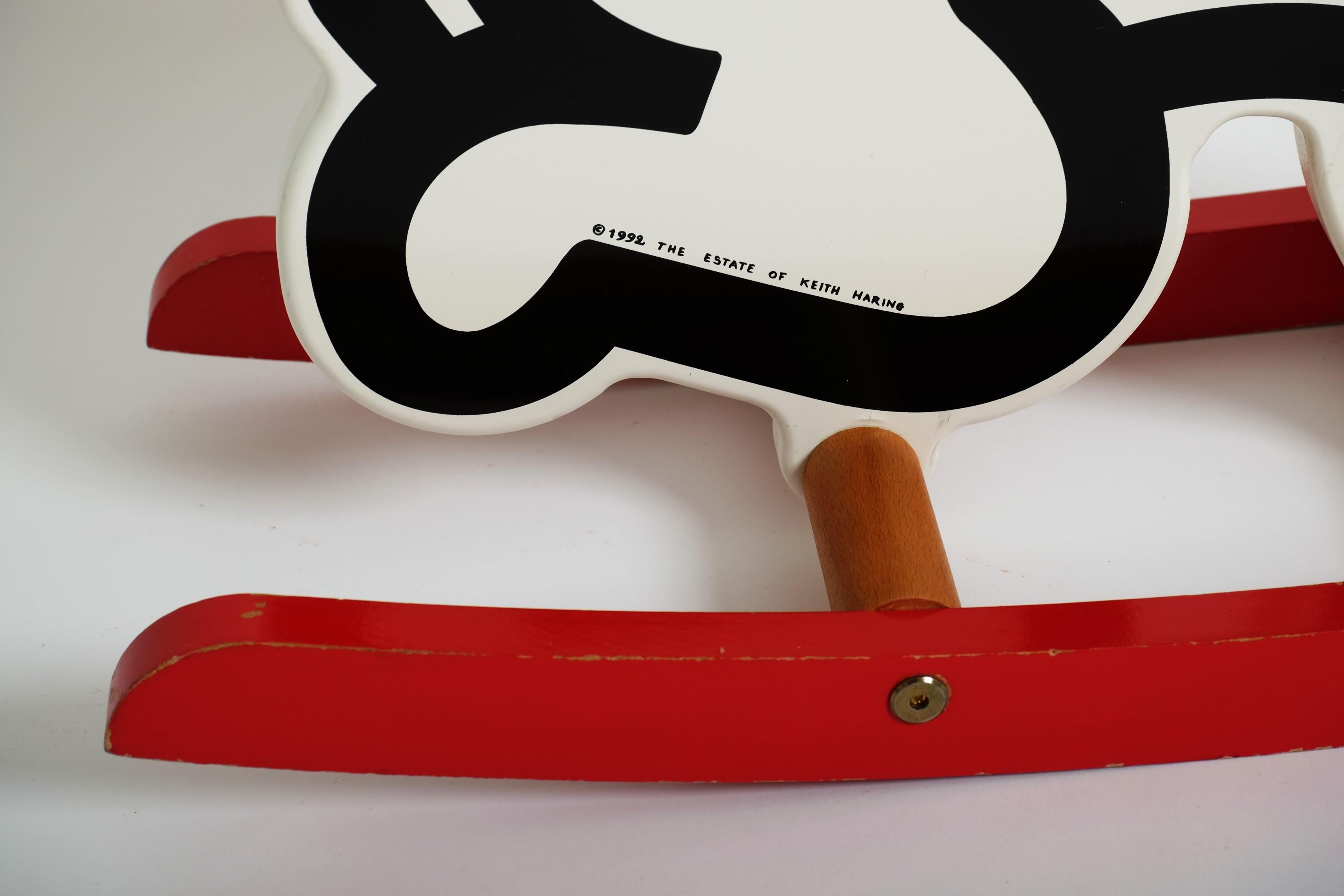 Dondolo per bambini Keith Haring, cavallo a dondolo, sedia Pop Art (Radiant Baby) in vendita 9