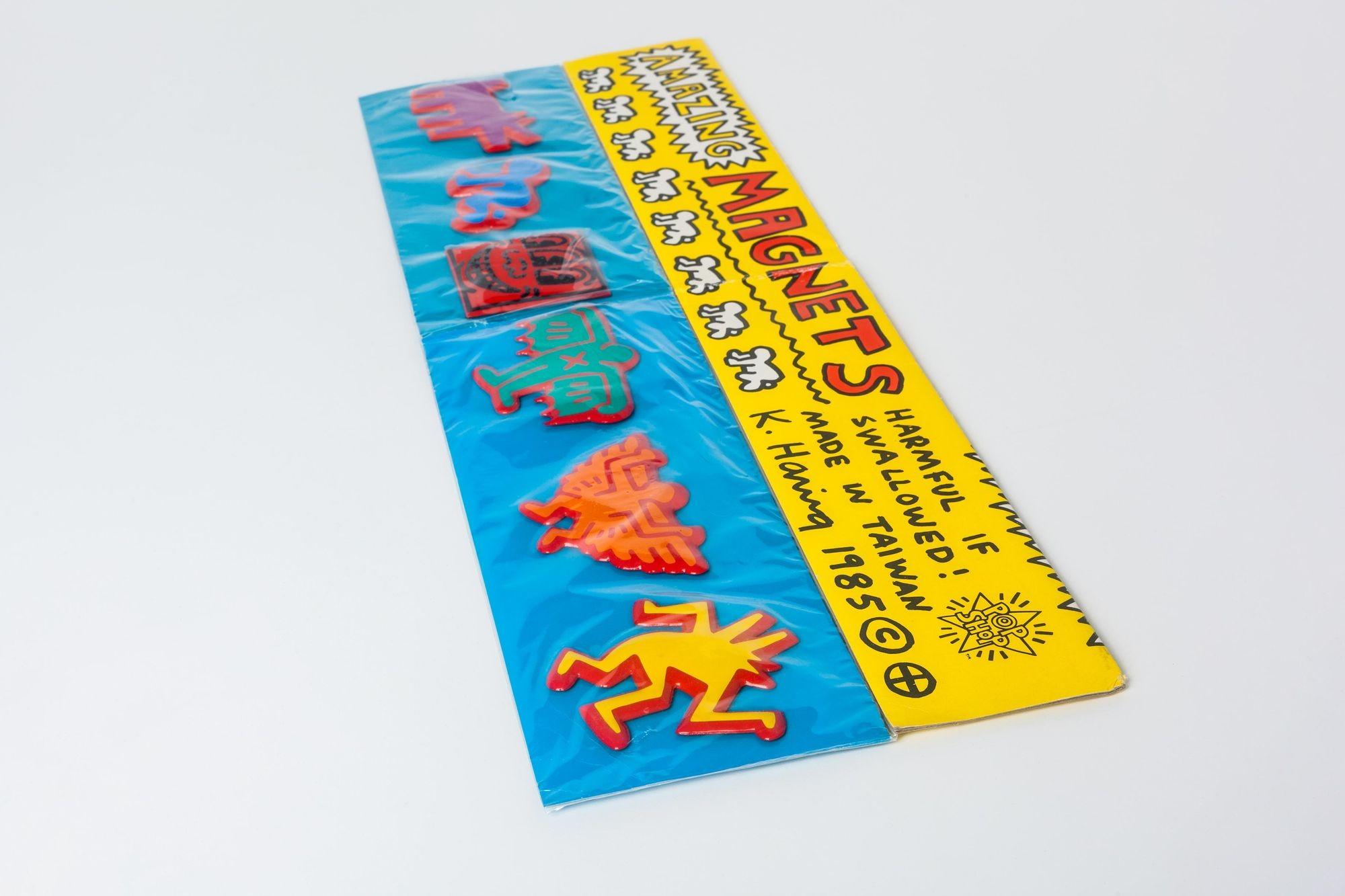 Aimants Keith Haring Iconic Pop Shop, c. 1985 - Lot de 6 Bon état - En vente à Chicago, IL