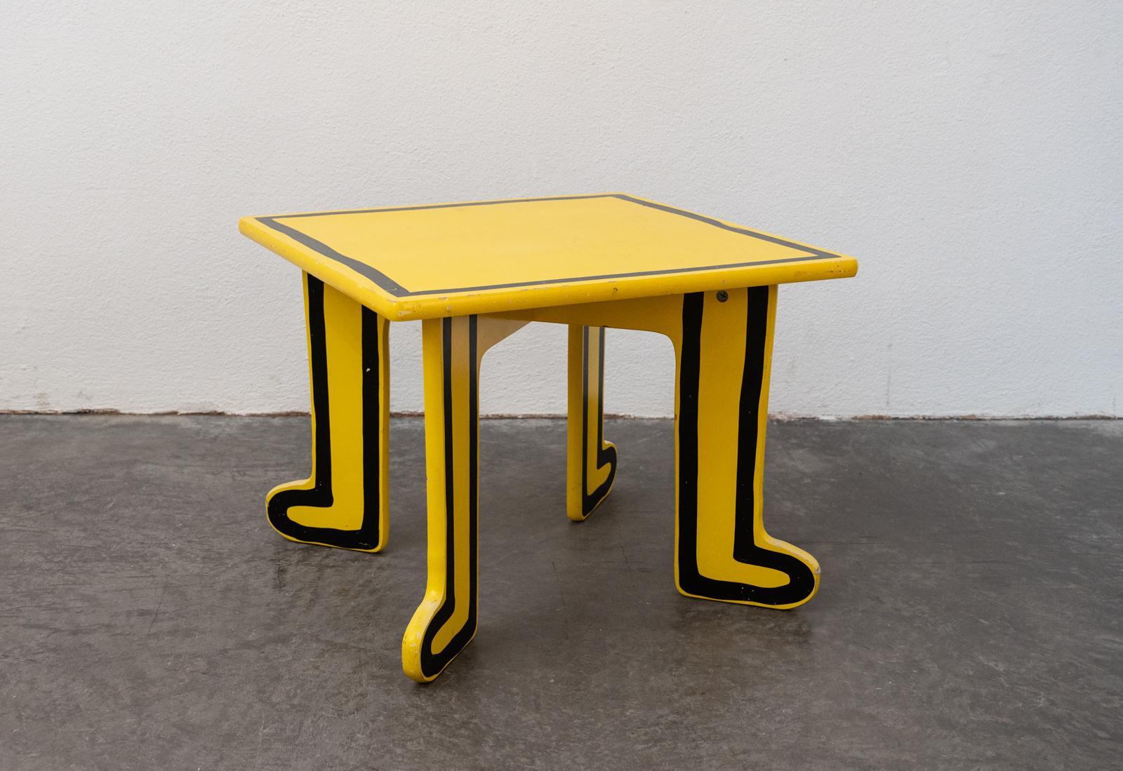 Keith Haring Kids Table by Vilac 1