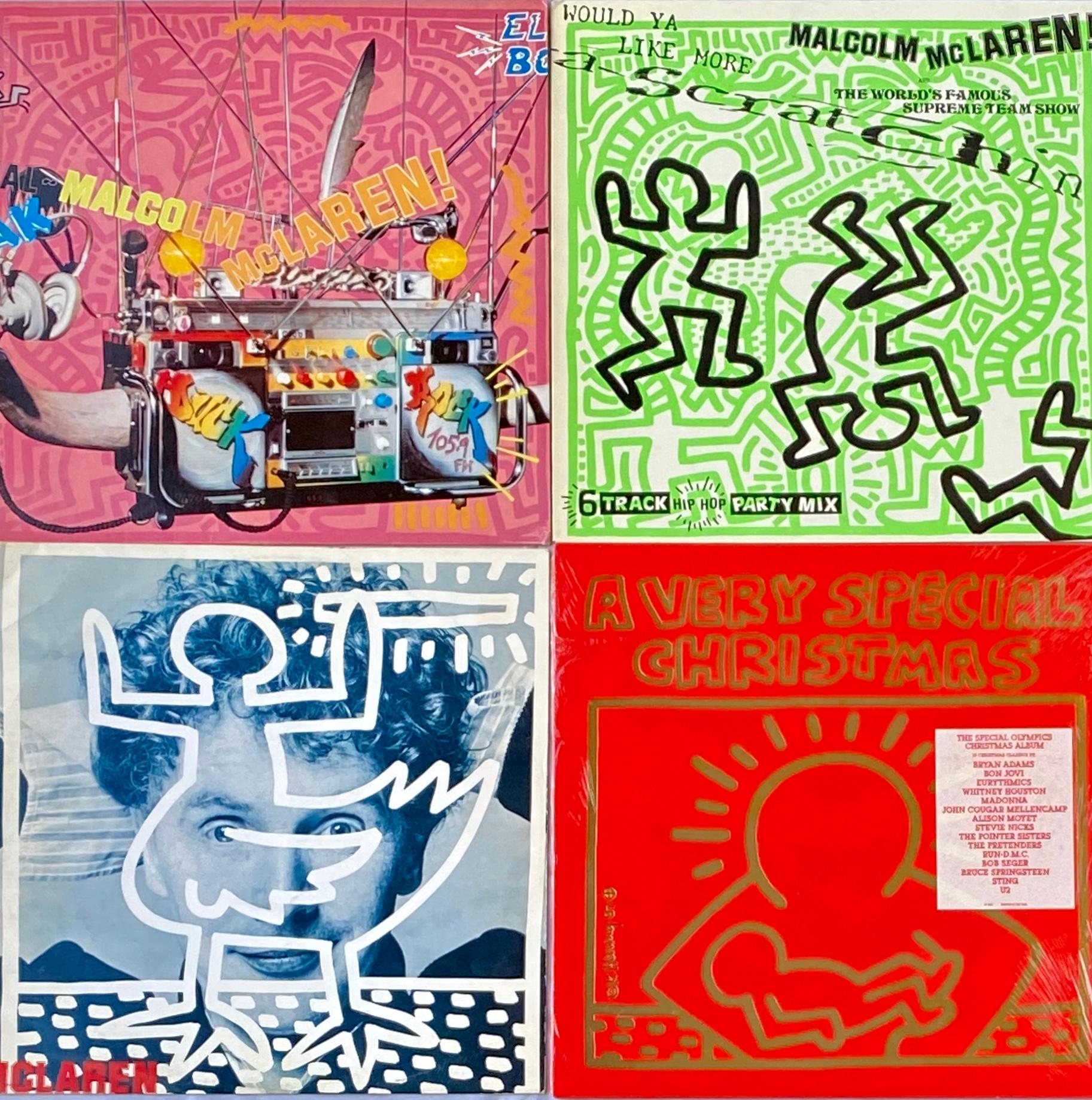 Pochettes de disques Vintage Keith Haring : Ensemble de 4 : 1982 & 1987.
Les illustrations de Haring apparaissent sur le recto et le verso de chacune des 4 pochettes de disques, ainsi que sur 2 inserts (voir les 2 dernières images). 4 albums au