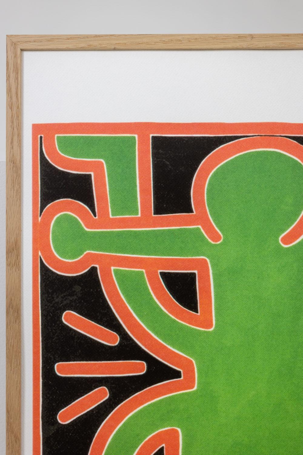 Keith Haring
Farbserigrafie in einem hellen Eichenrahmen.
Es ist mit 143/150 nummeriert und trägt in der linken unteren Ecke den Stempel und das Prägesiegel der Keith Haring Foundation.
Amerikanische Arbeiten aus den 1990er Jahren.
Abmessungen: H 70