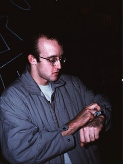 Keith Haring photograph 1984 (1980s Keith Haring darkroom photo)